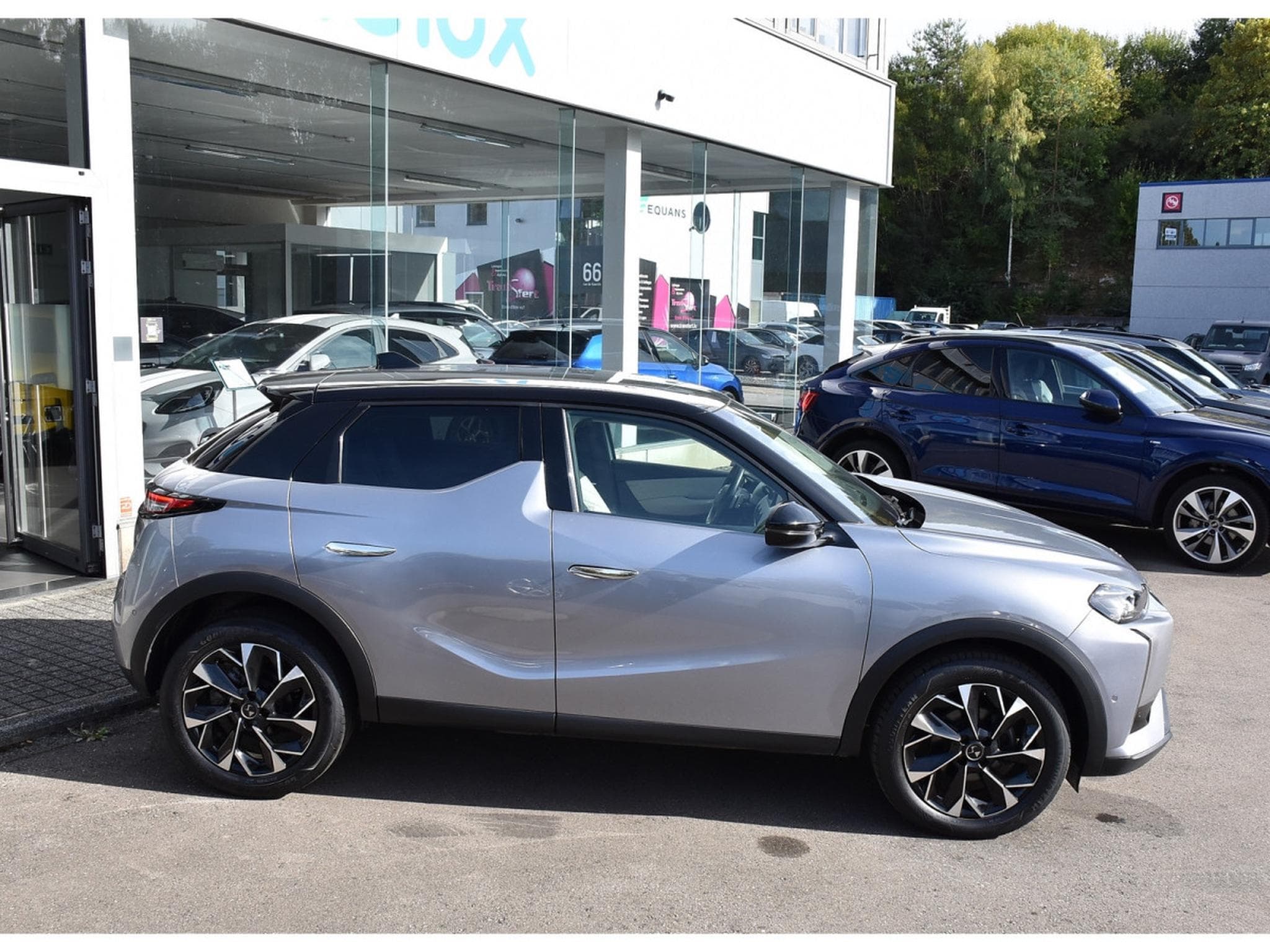 DS Automobiles DS3 1.2 PureTech EAT8 Rivoli CUIR GPS CAM LANE SIDE FOCAL 1°MAIN (2023) - Photo 3