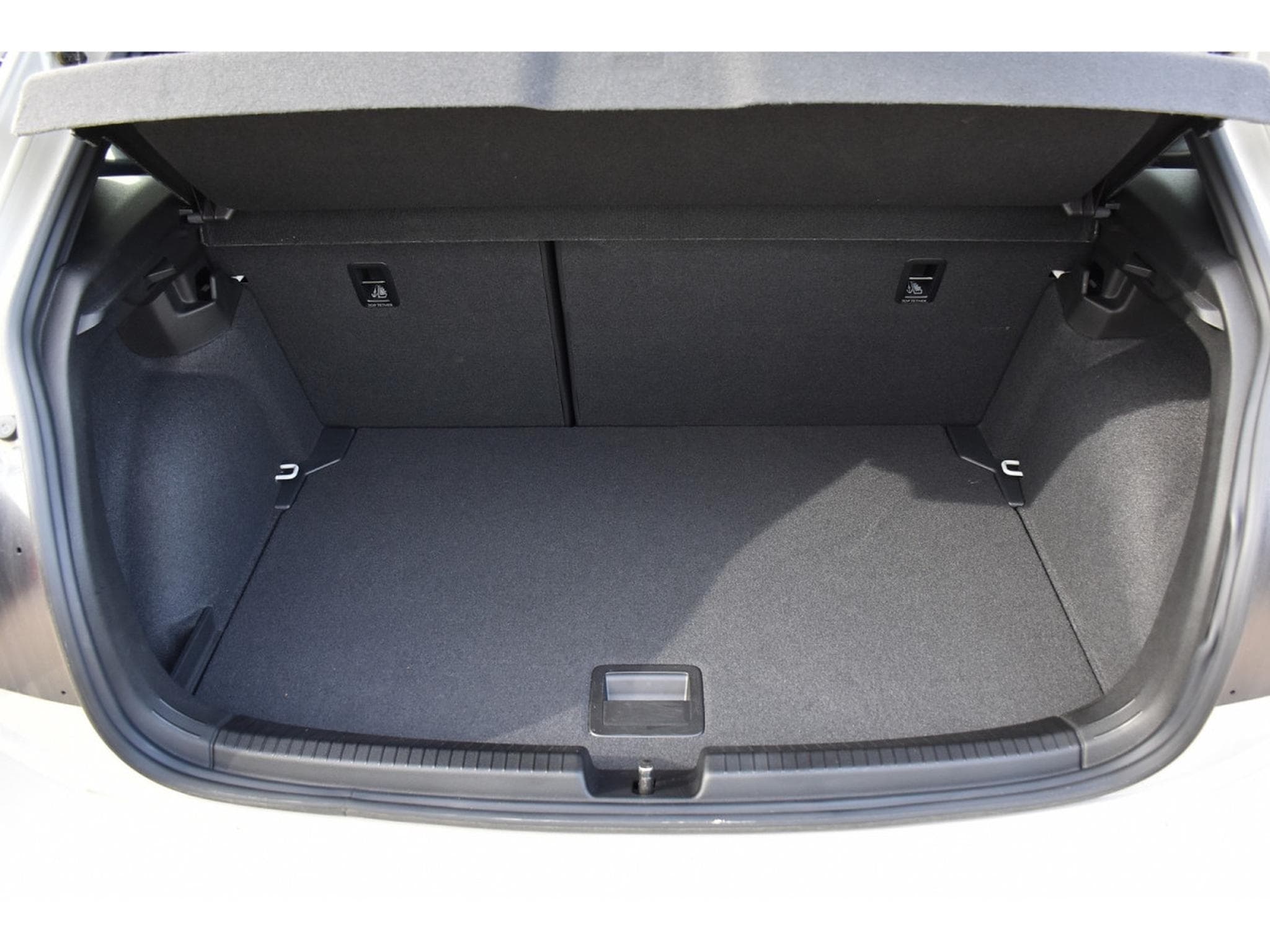 VW Polo 2.0 TSI DSG ACC TRAVEL PARK IQ.LIGHT 1° MAIN (2025) - Foto 24