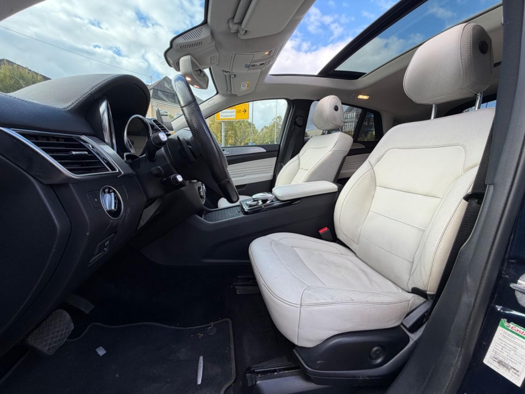 Mercedes GLE 350 d 4Matic COUPE AMG LINE/PANO (2019) - Photo 10
