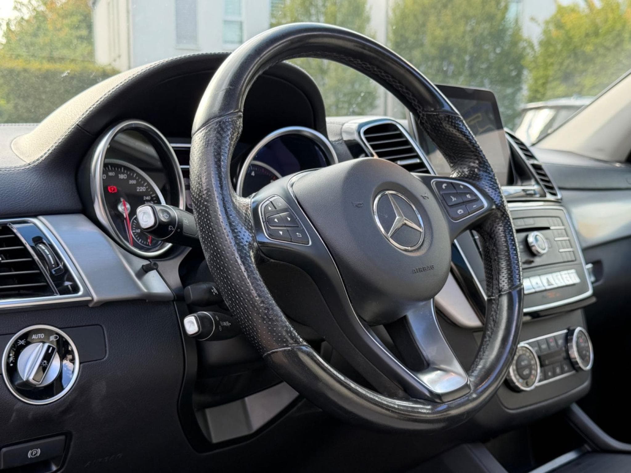 Mercedes GLE 350 d 4Matic COUPE AMG LINE/PANO (2019) - Photo 11