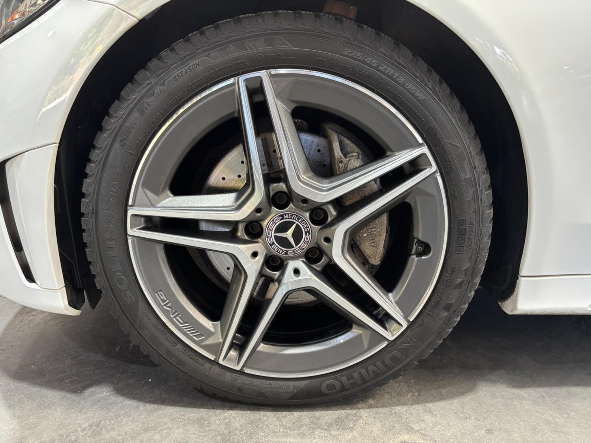 Mercedes C 220 AMG LINE (2019) - Photo 8