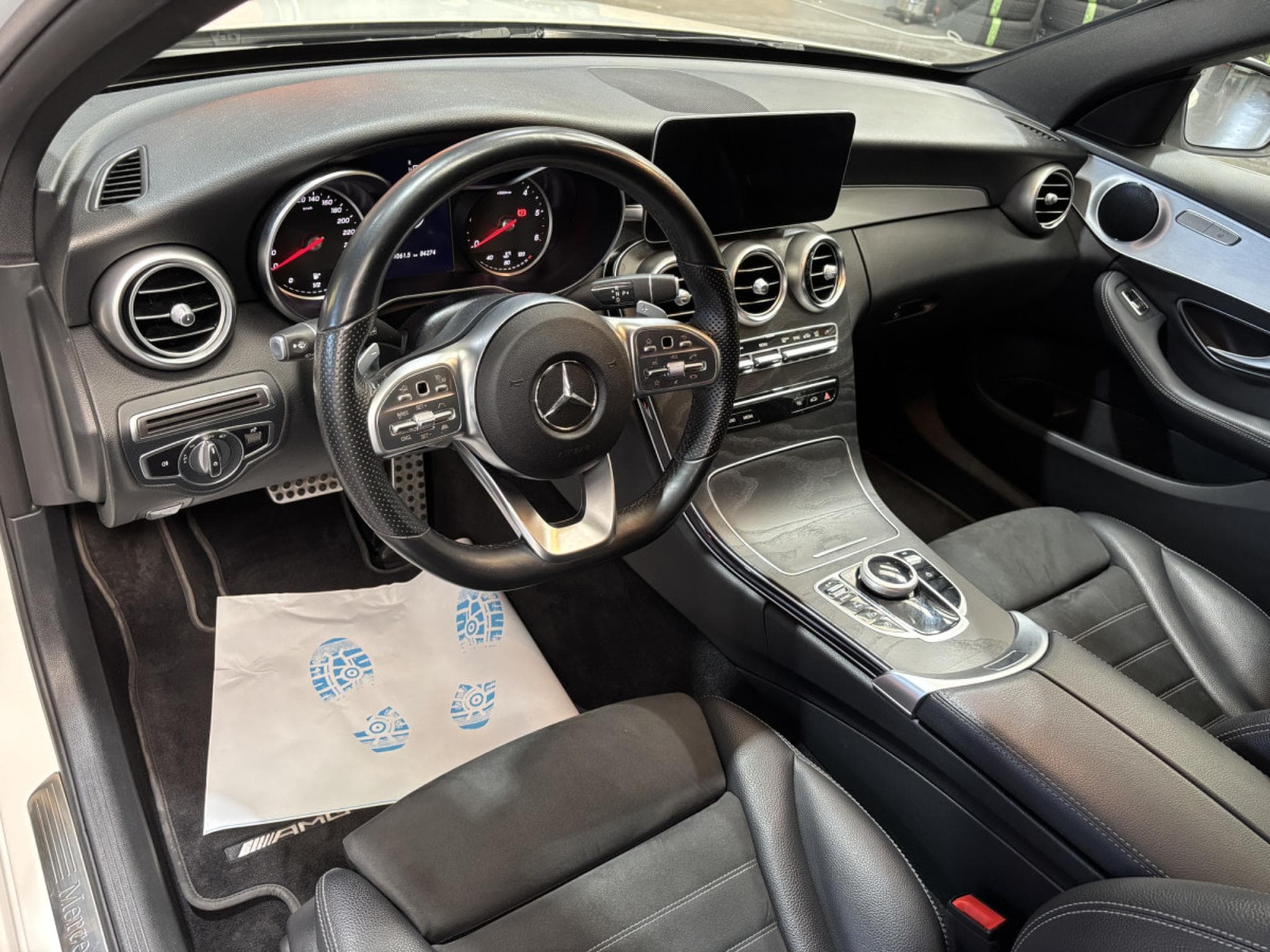 Mercedes C 220 AMG LINE (2019) - Photo 10