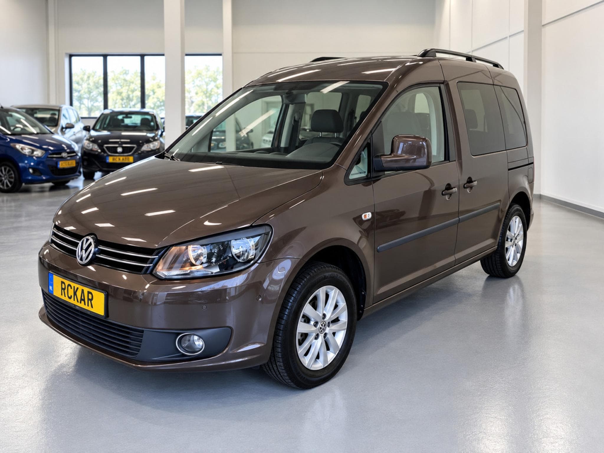 VW Caddy 1.6 Tdi 102 Comfortline DSG (2014) - Photo 1