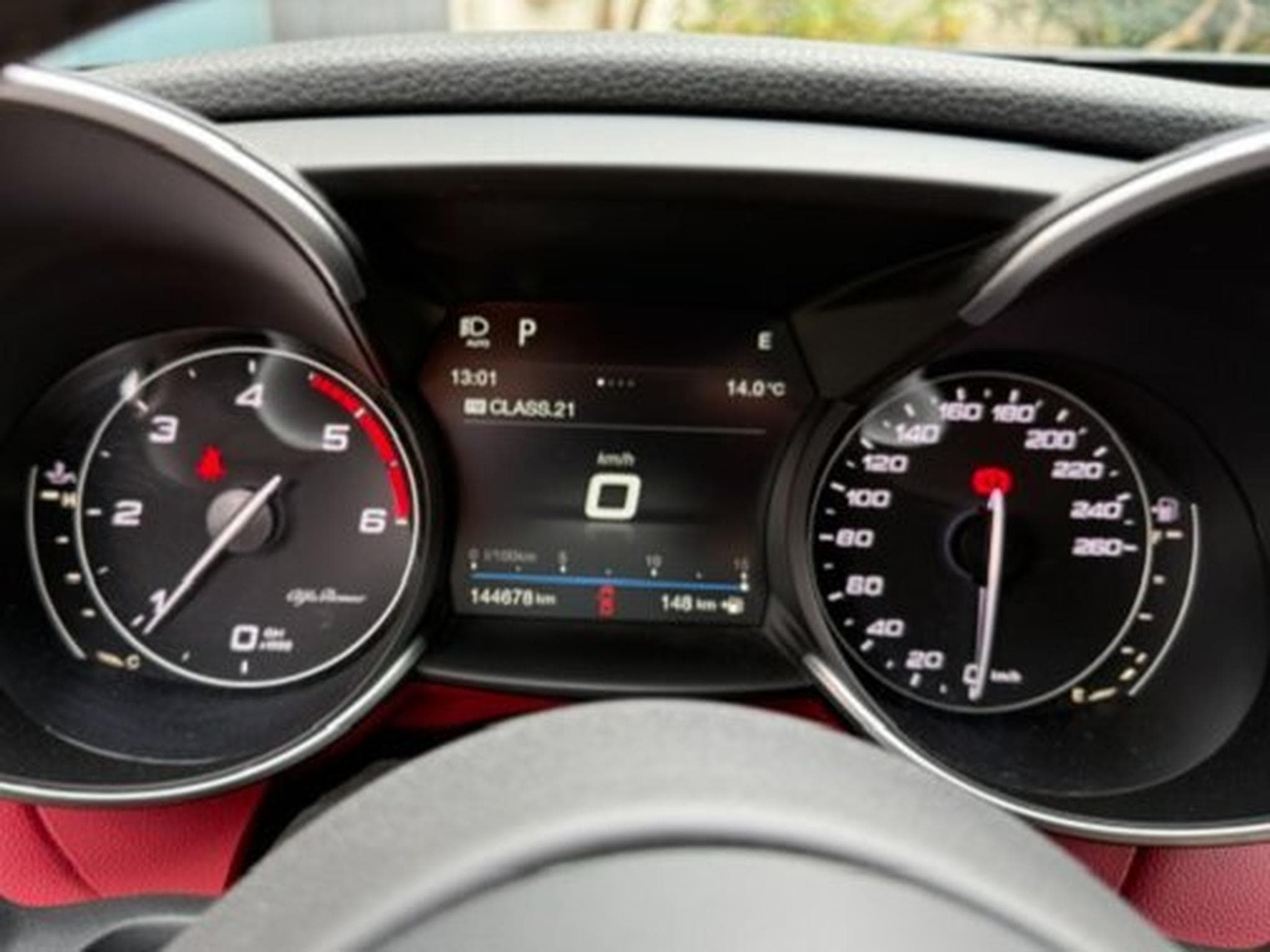 Alfa-Romeo Giulia Super (2018) - Photo 2