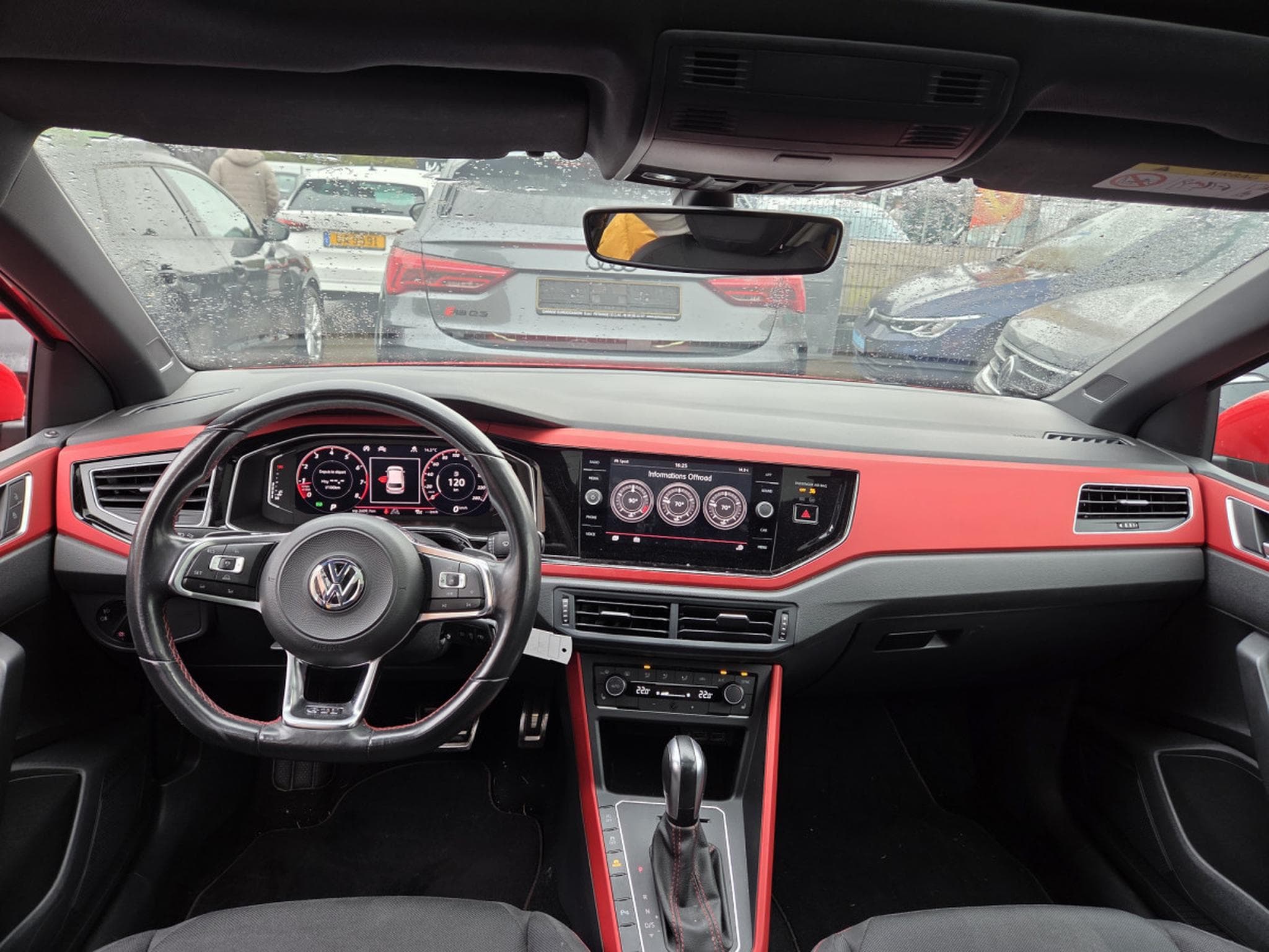 VW Polo 200CV (2020) - Photo 9