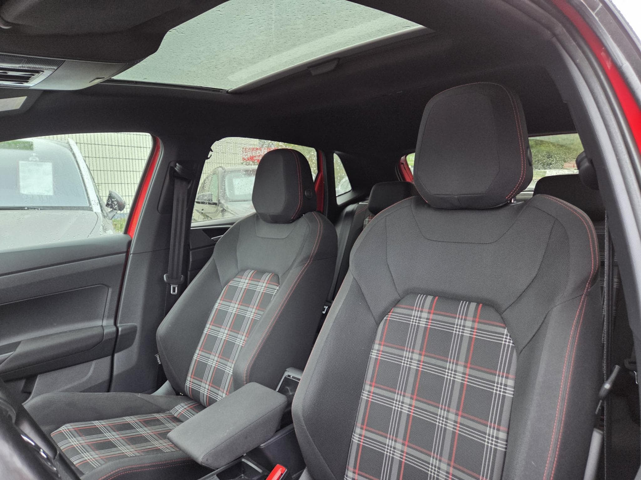 VW Polo 200CV (2020) - Photo 8