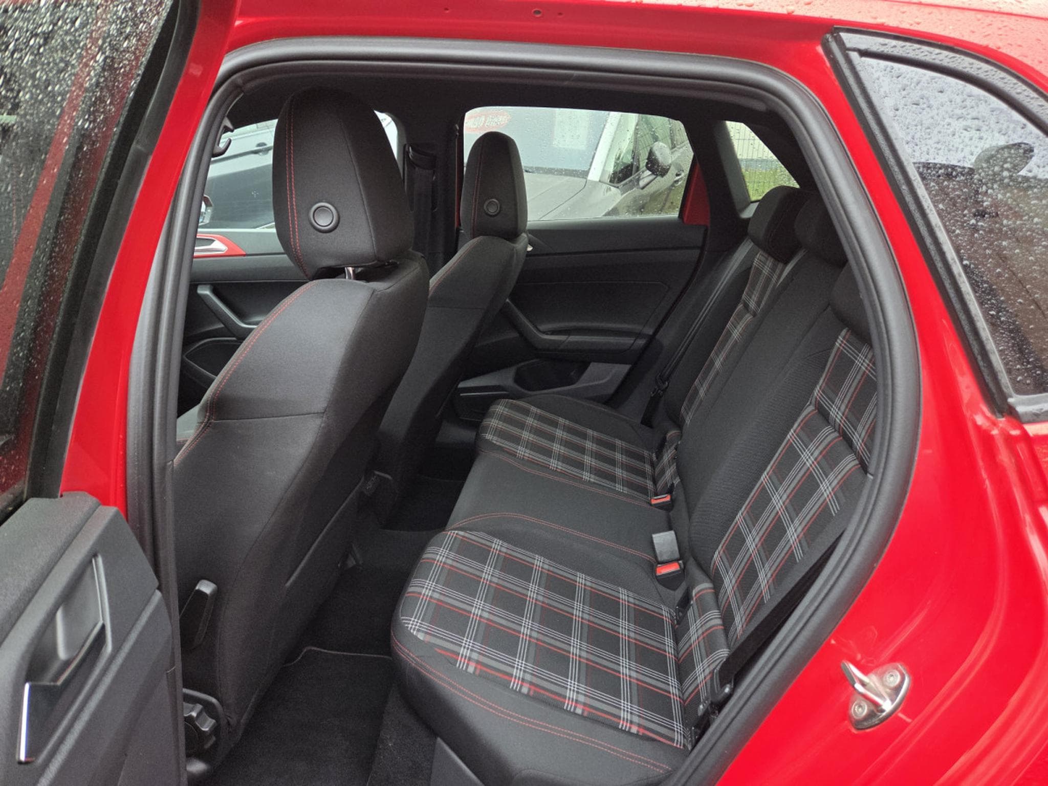 VW Polo 200CV (2020) - Photo 19