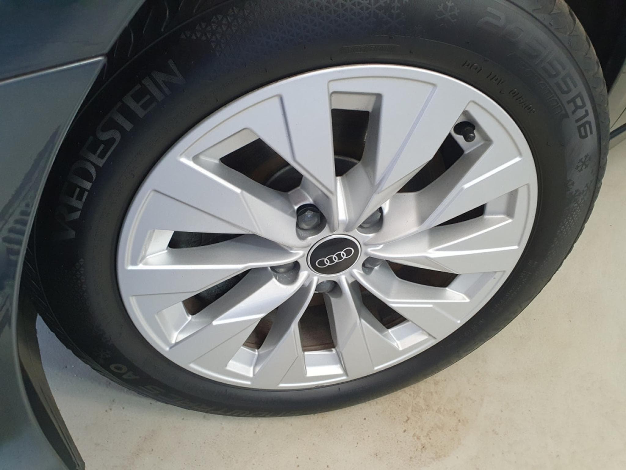 Audi A3 40TFSIe Hybride (2021) - Photo 3