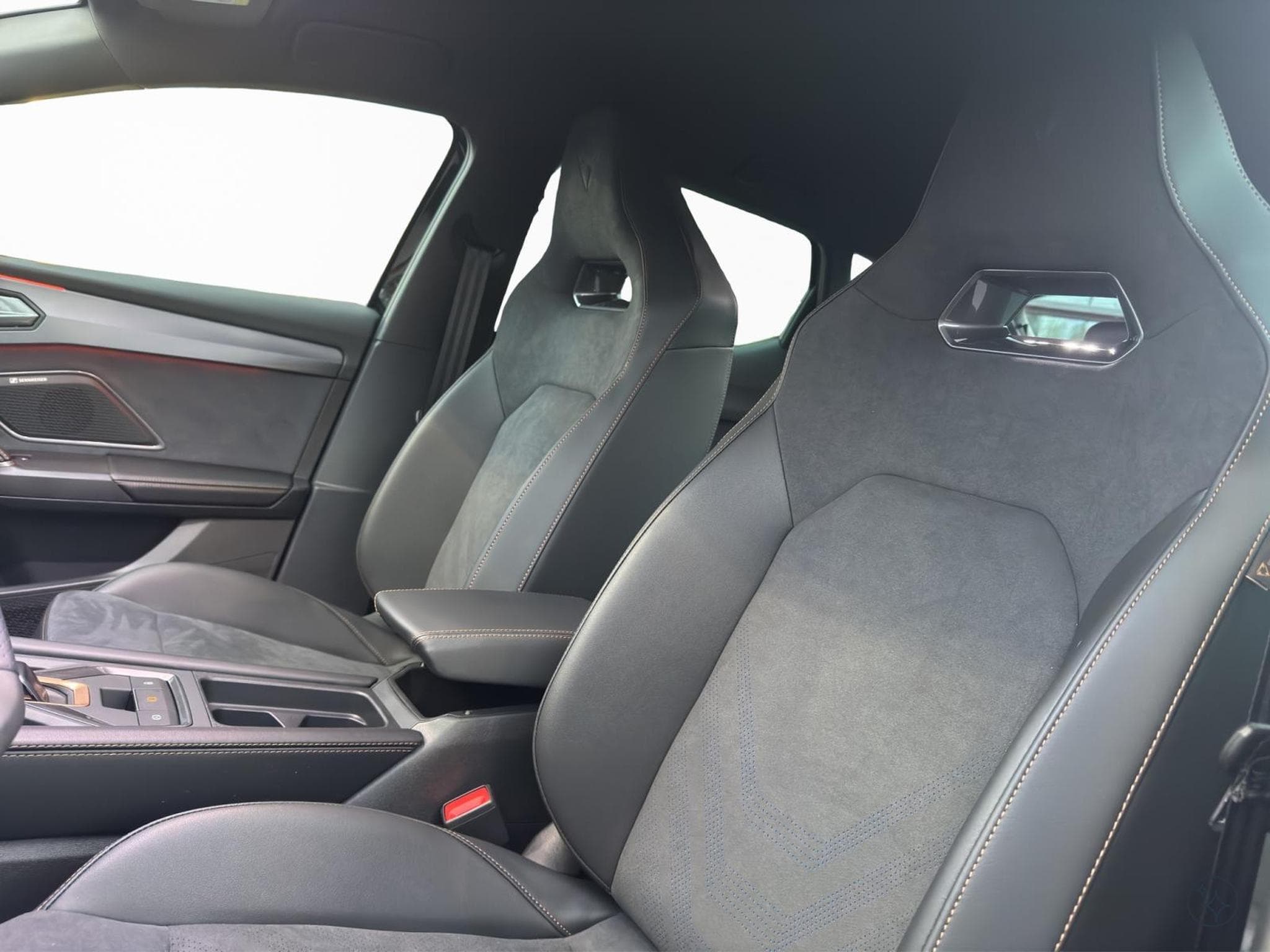 Cupra Leon 1.5 eTSI (2026) - Photo 15