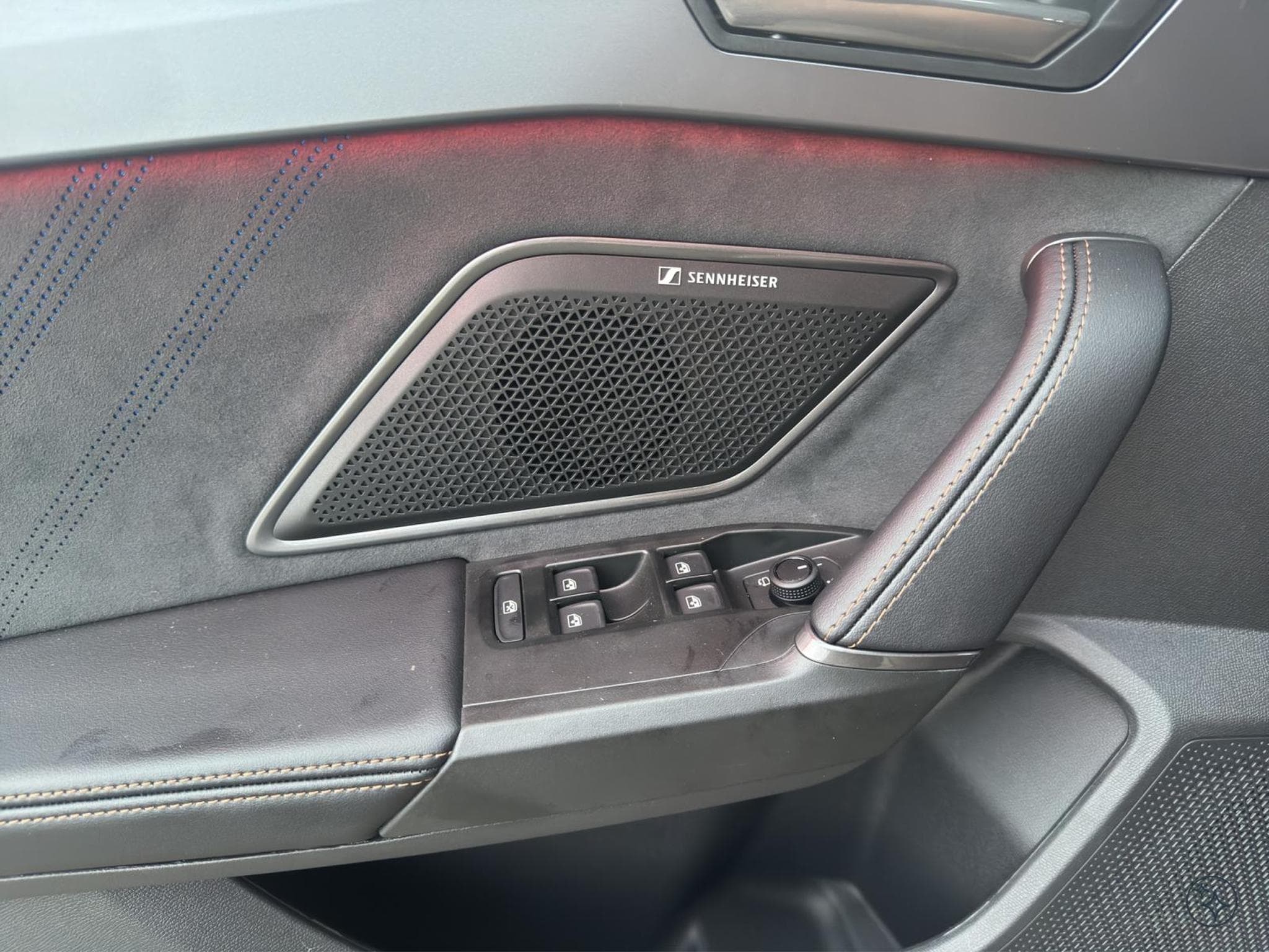 Cupra Leon 1.5 eTSI (2026) - Photo 14