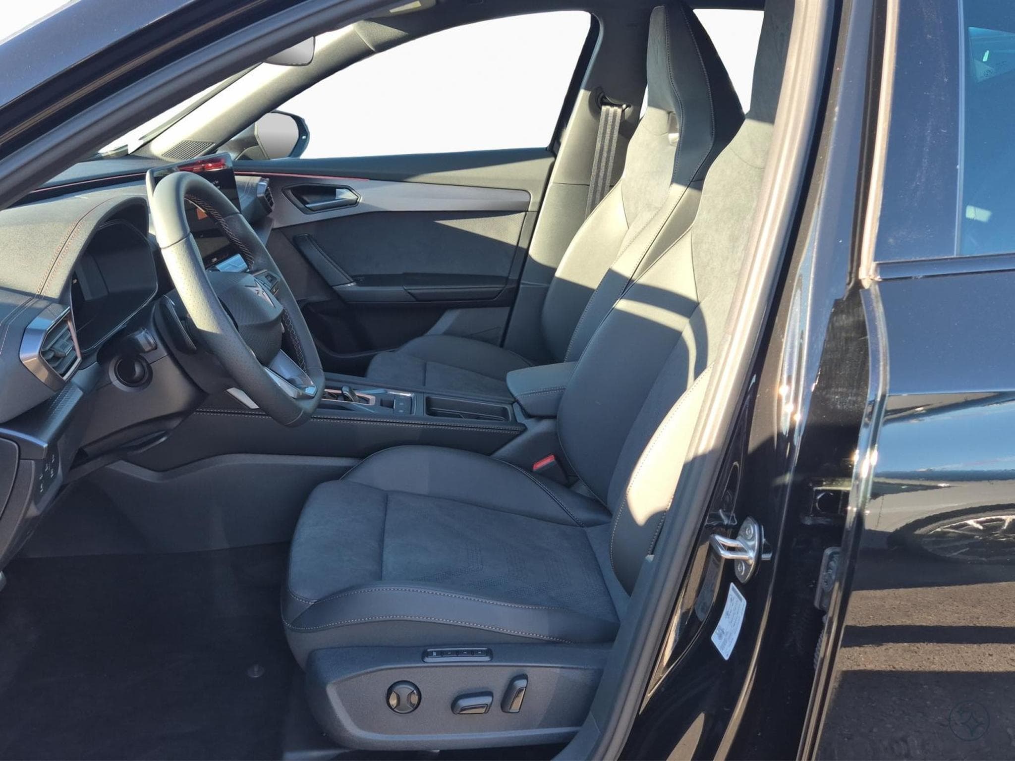 Cupra Formentor 1.5 eTSI 110kW/150ch, DSG7 (2026) - Photo 12