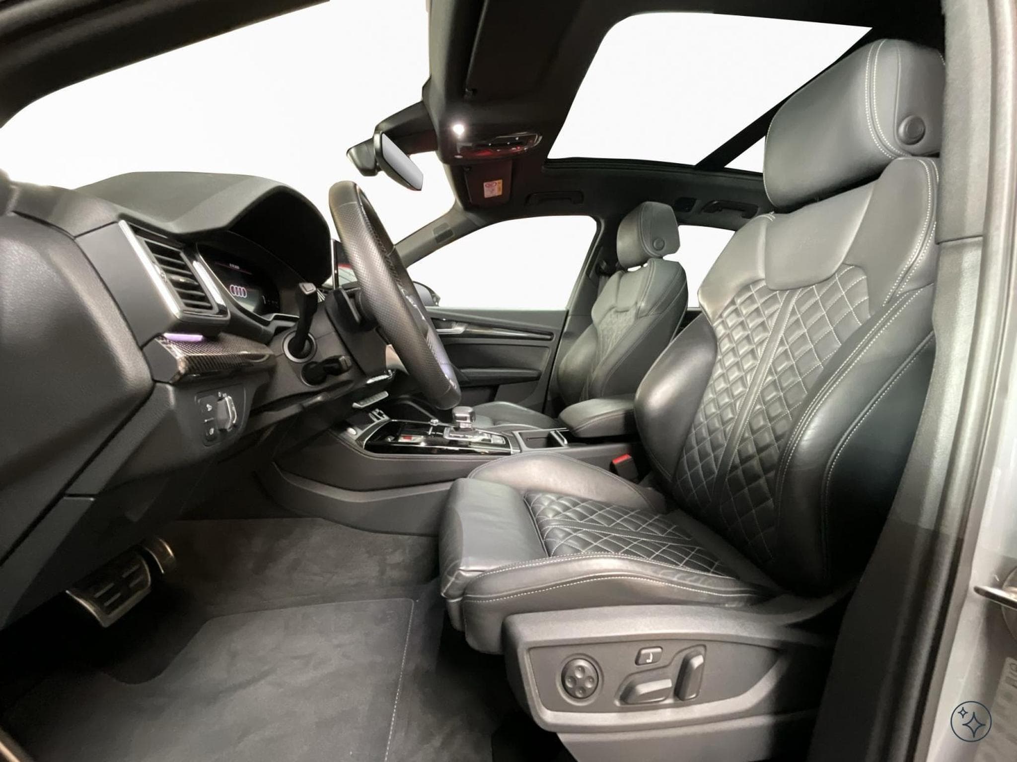 Audi SQ5 Quattro+Tiptronic+P.Premium+Pano+Bang&Olufsen+StandH.+Sport- (2021) - Photo 9