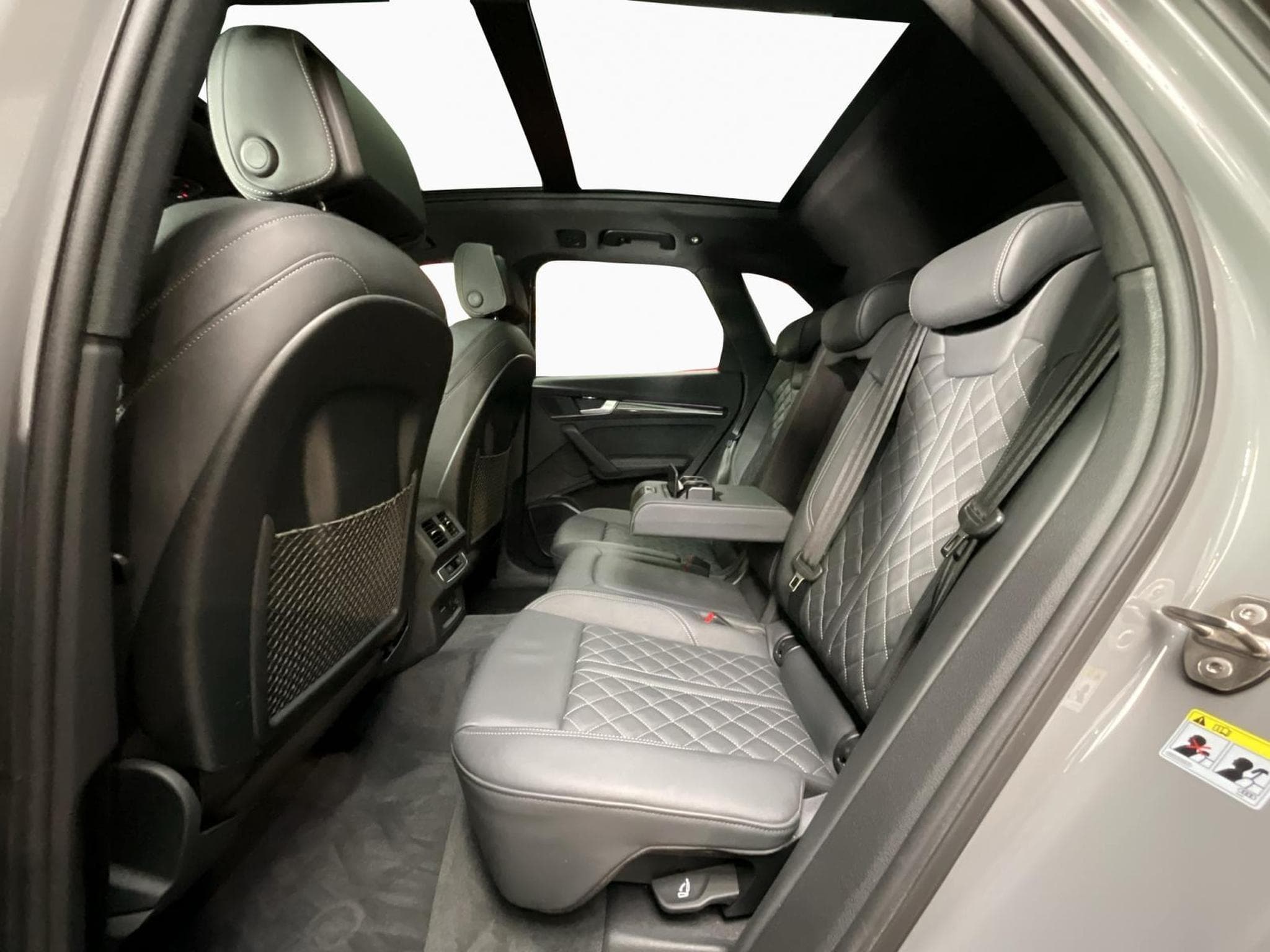 Audi SQ5 Quattro+Tiptronic+P.Premium+Pano+Bang&Olufsen+StandH.+Sport- (2021) - Photo 16