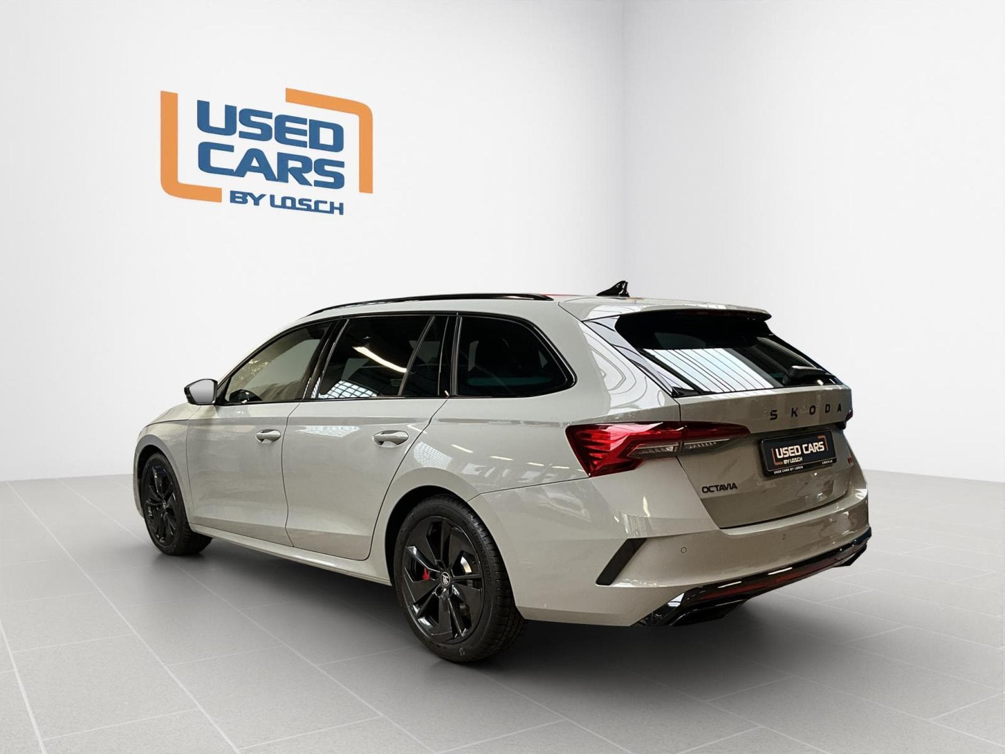 Skoda Octavia RS+DSG+SUEDIA+Audio-Canton+AHK (2025) - Photo 6