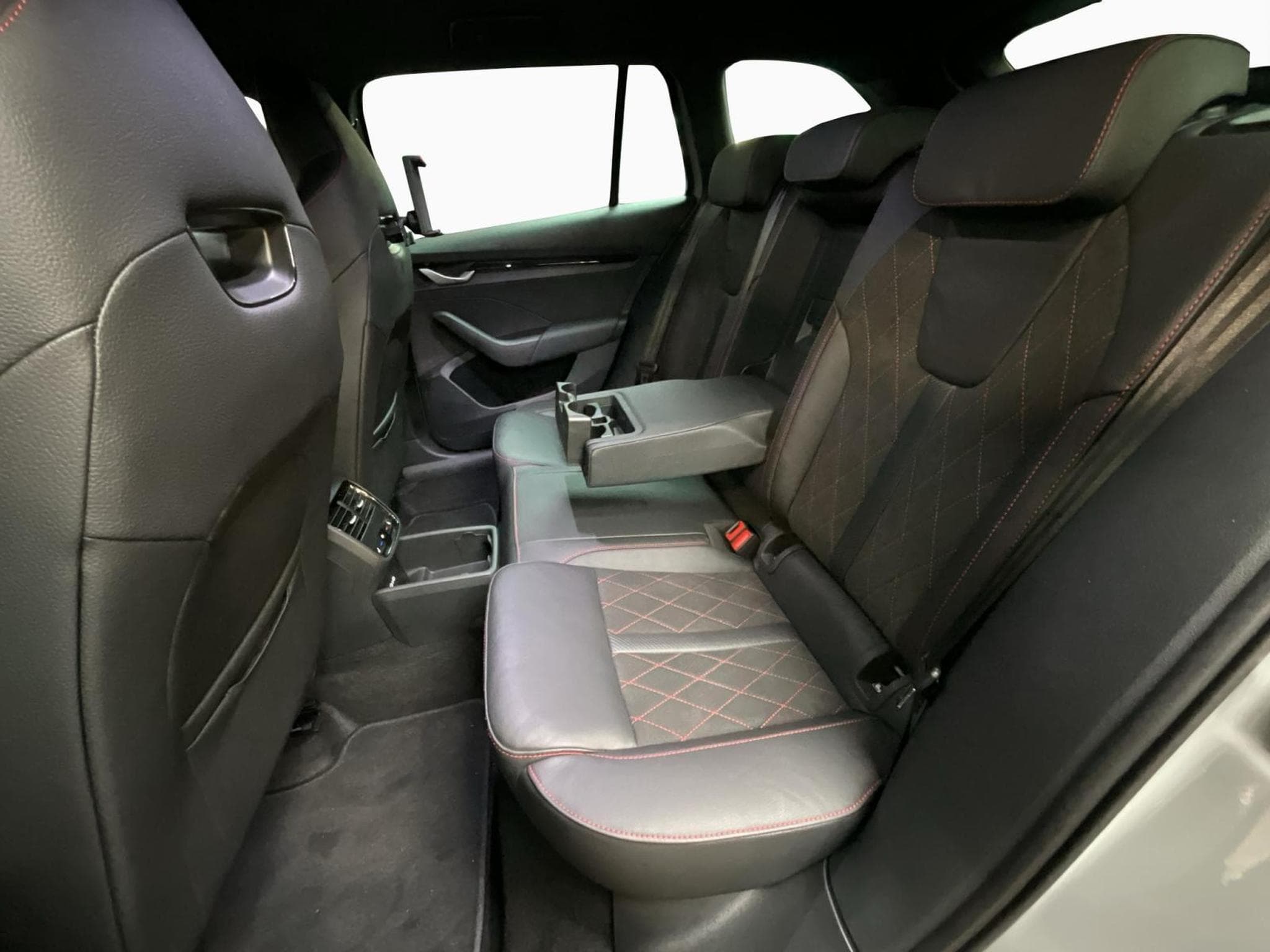 Skoda Octavia RS+DSG+SUEDIA+Audio-Canton+AHK (2025) - Photo 15