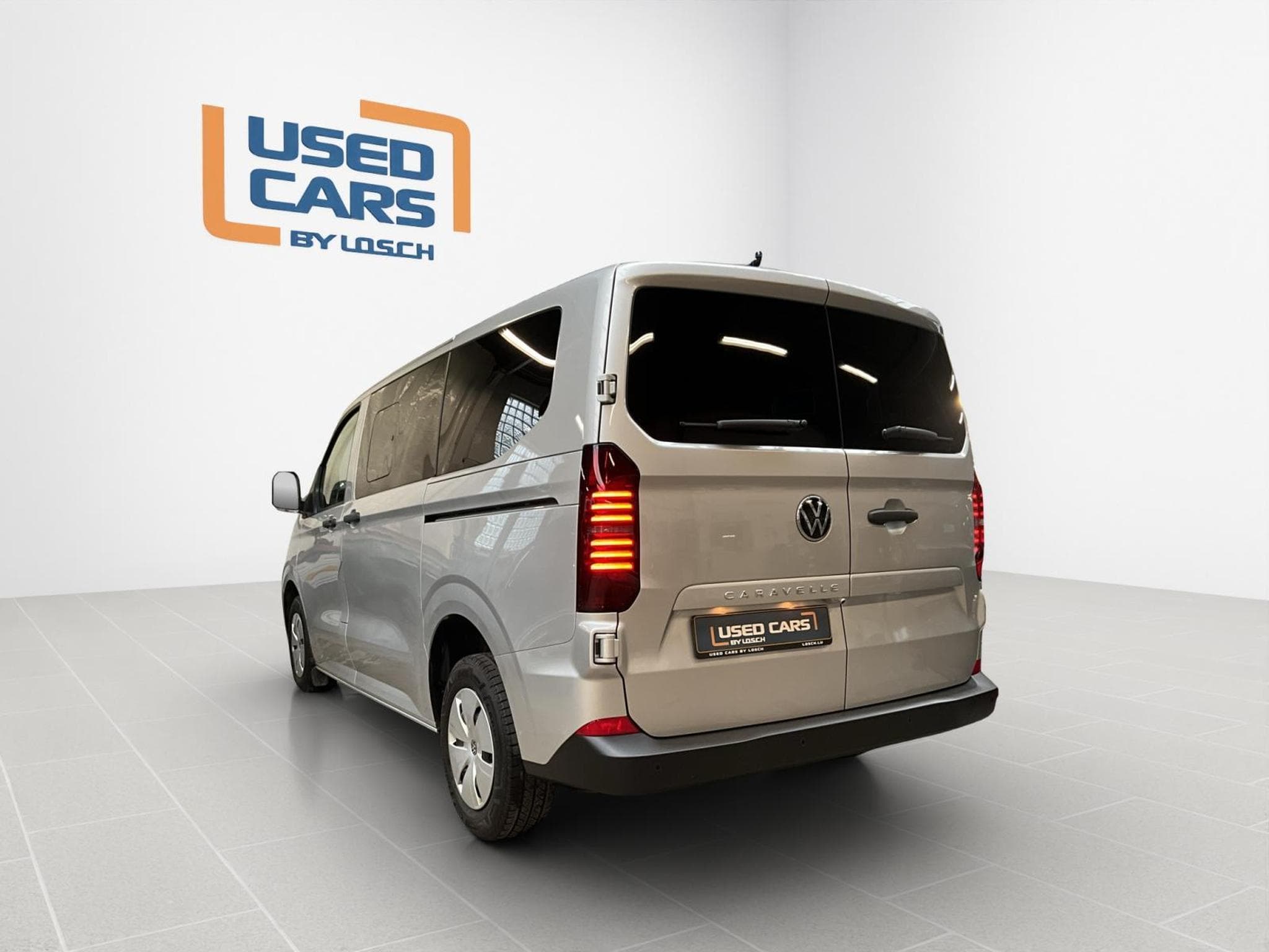 VW Caravelle Court+Aut8+9Sitze+Led+Navi+Rear-View (2025) - Photo 6