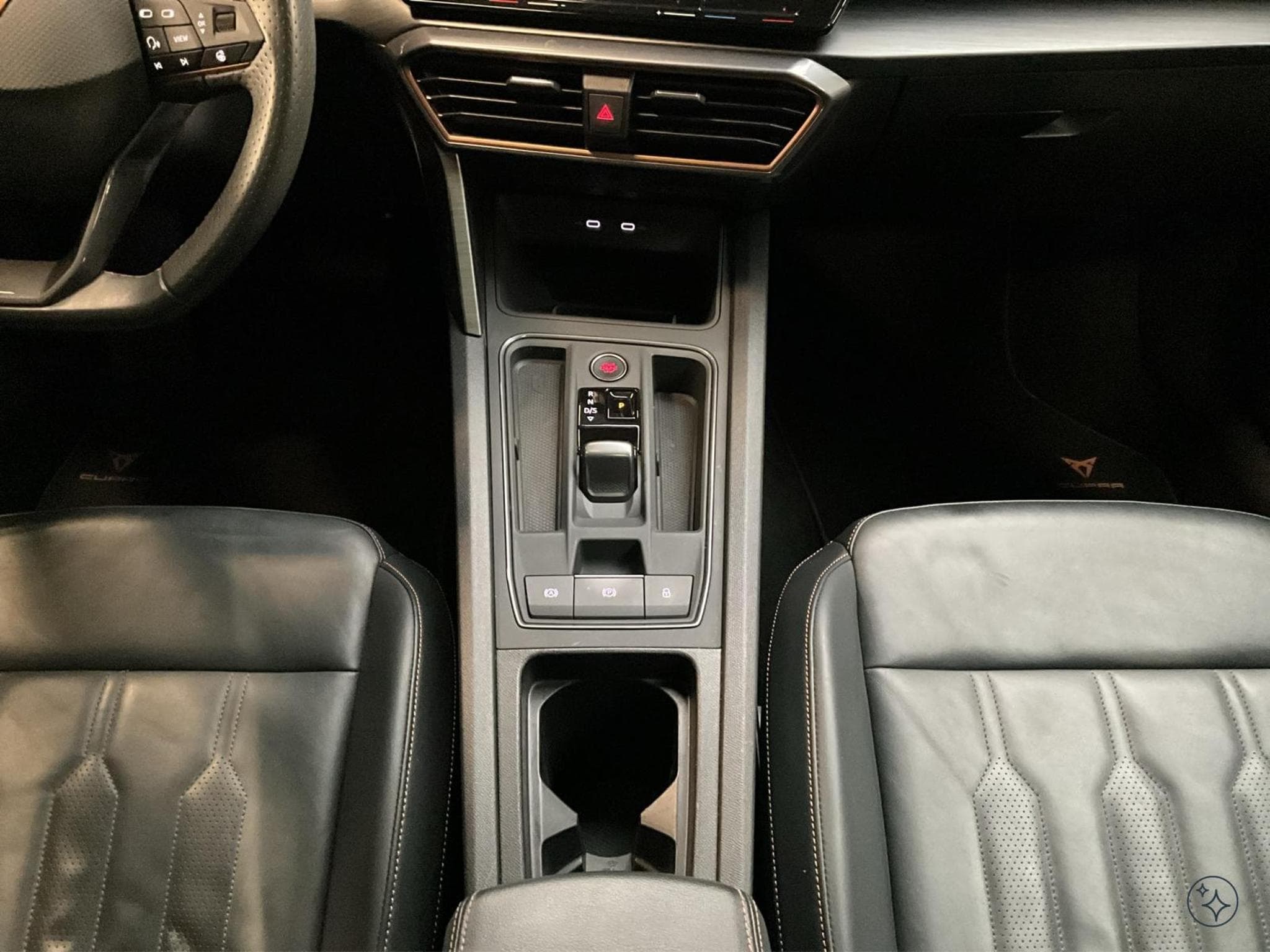 Cupra Formentor EVO+TDI+4Drive+DSG+AHK+PANO+LM18+P.Leder (2023) - Photo 11