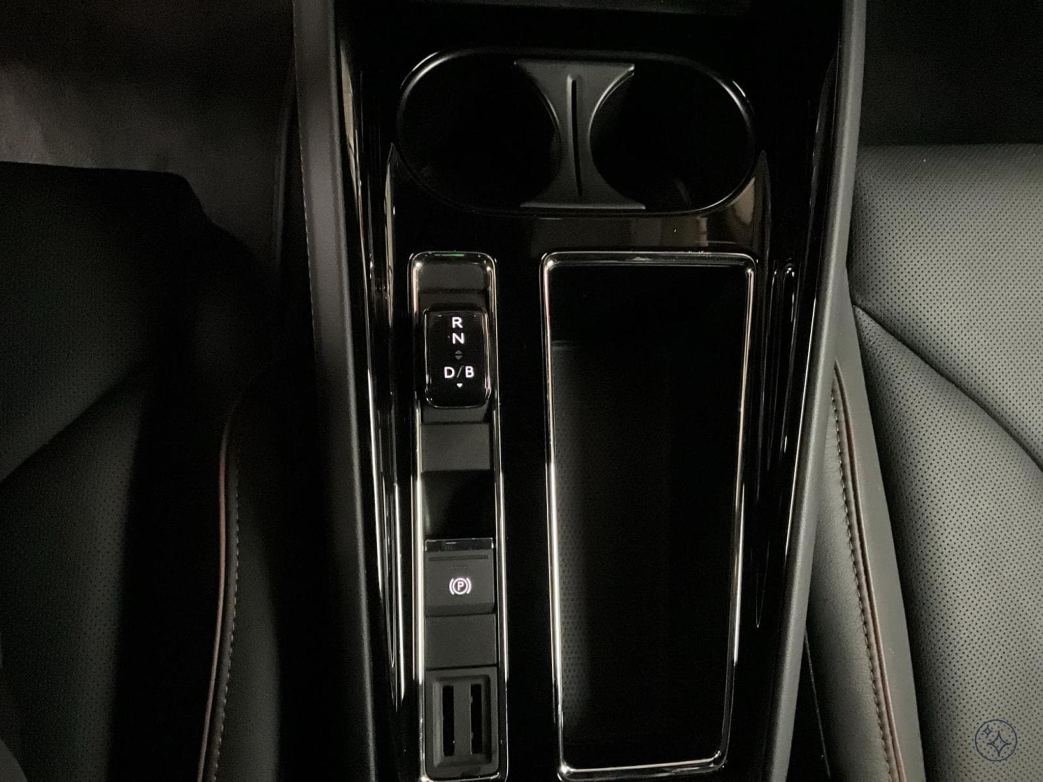 Skoda Enyaq 77kWh+L&K+iV85+Pompe-Chaleur+P.Transport+AHK+Led+Navi+DAB (2024) - Photo 12
