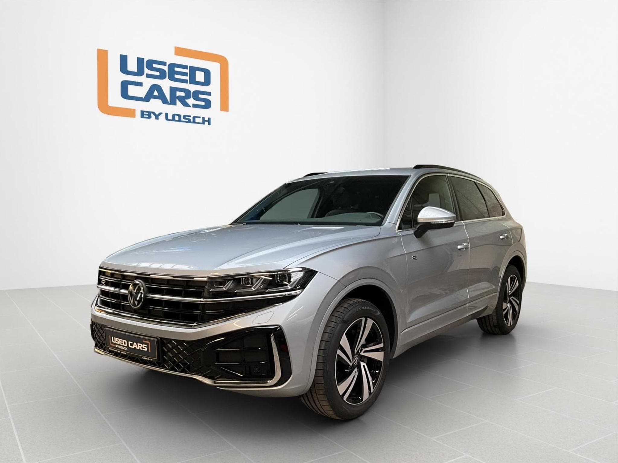 VW Touareg R-Line+Aut8+4Motion+P.confort+LM20+AHK+LED+NAVI (2025) - Photo 1
