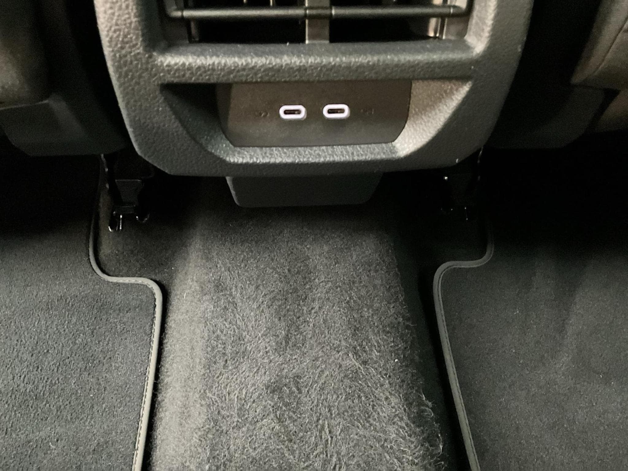 VW Caddy Life+DSG+P.Cool&Sound+7Sitze+Edition+AHK+LED (2025) - Photo 20