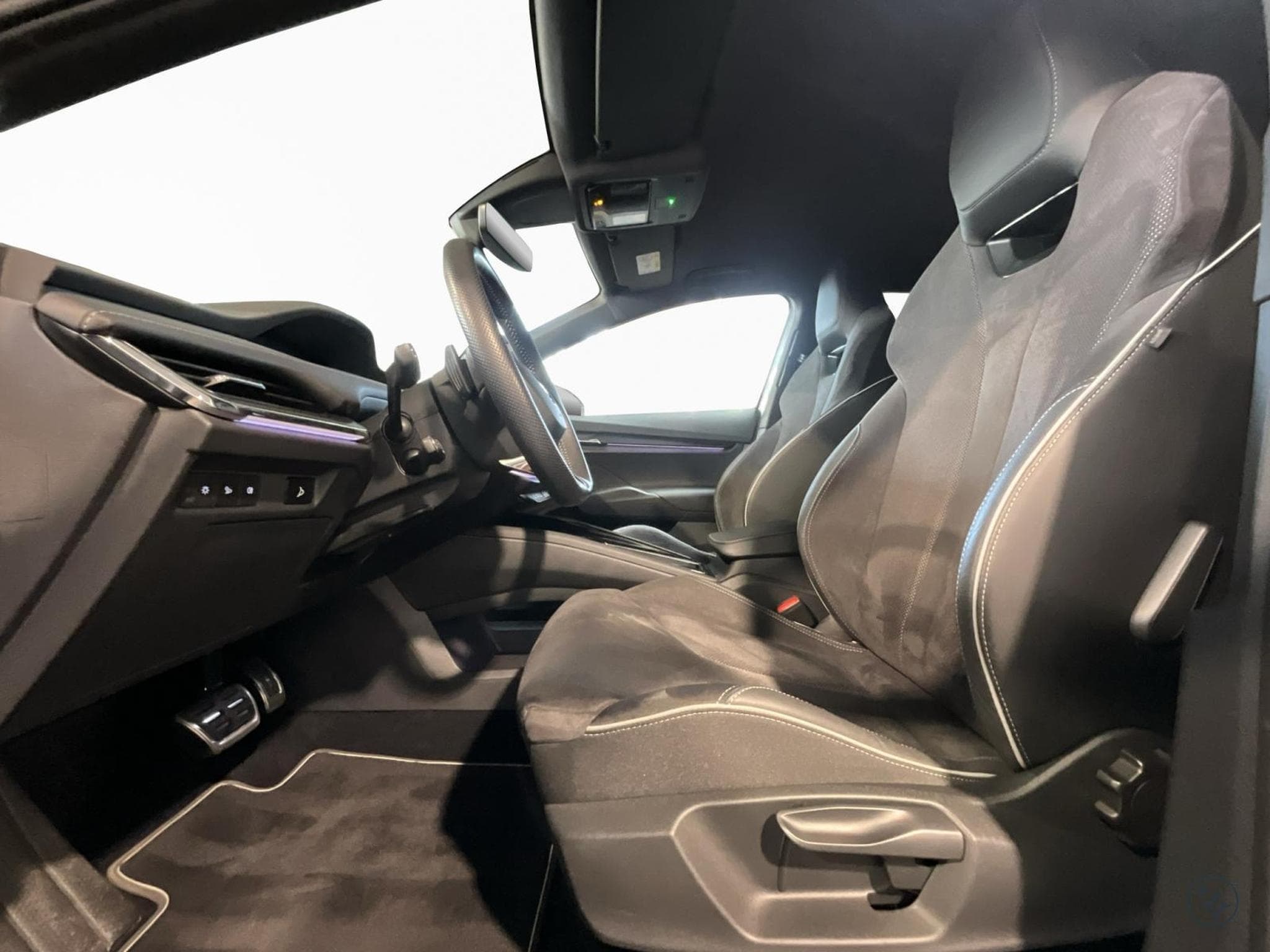 Skoda Enyaq 77kWh+iV80x+4x4+Transport+Assisted+Climate-Plus+Sportline+AH (2023) - Photo 10