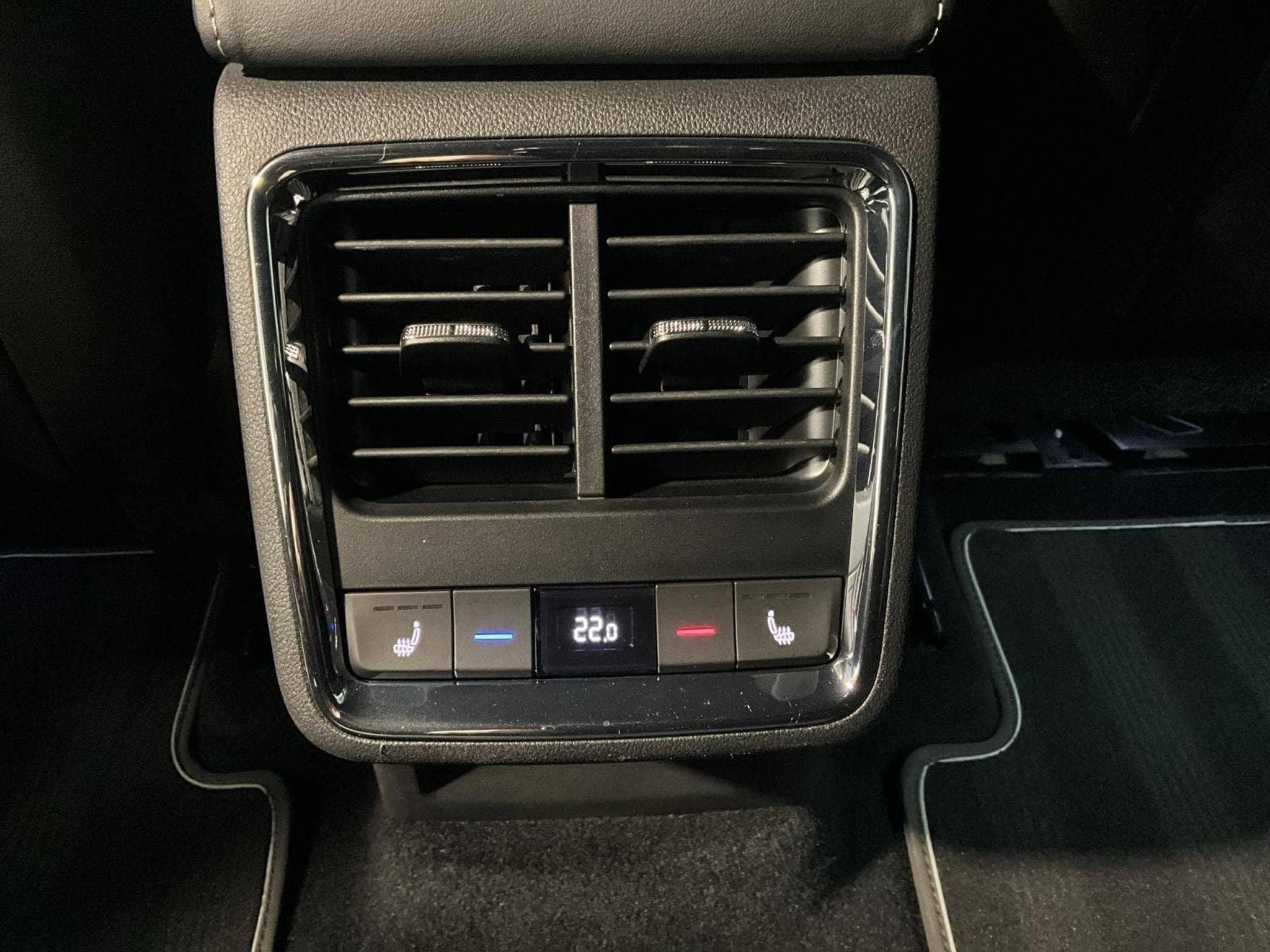 Skoda Enyaq 77kWh+iV80x+4x4+Transport+Assisted+Climate-Plus+Sportline+AH (2023) - Photo 23