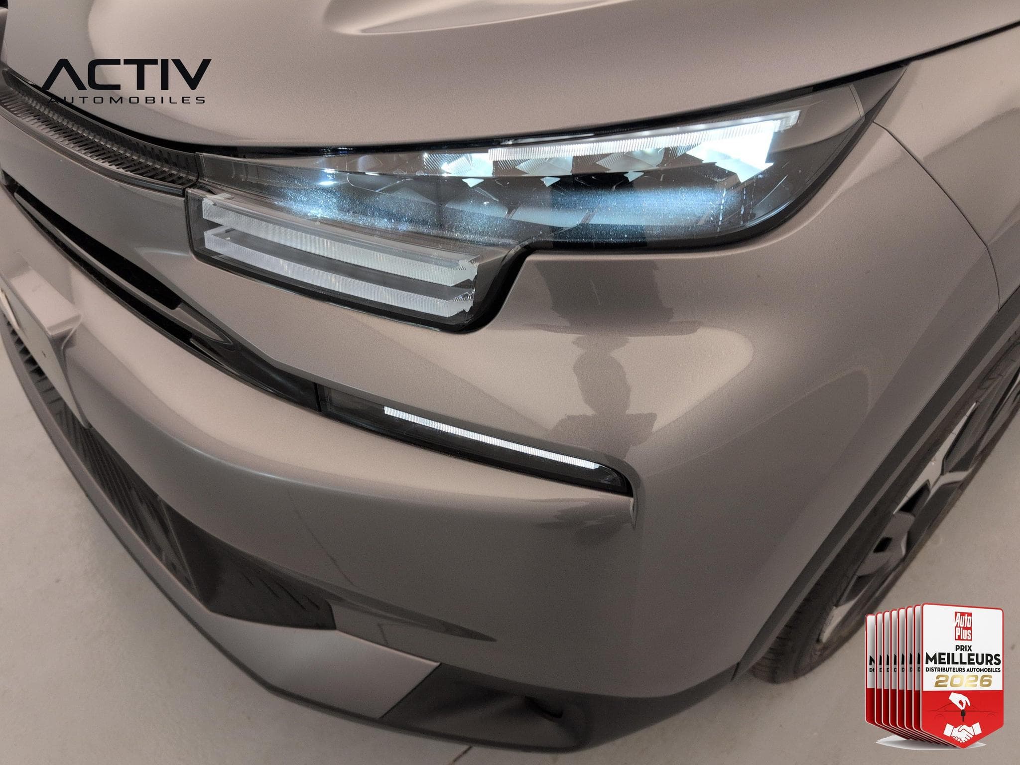 Citroën C4 Hybride 145 ch e-DCS6 Plus (2025) - Photo 22