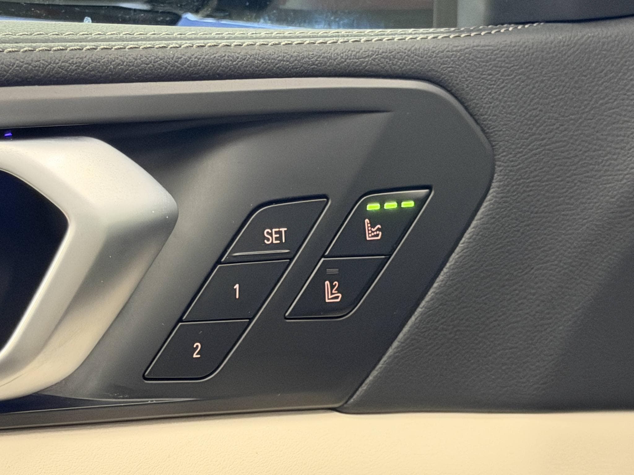 BMW X5 M50i 530ch / 1ère Main / TVA Récup / 30 330€ d'options / Nig (2019) - Foto 18