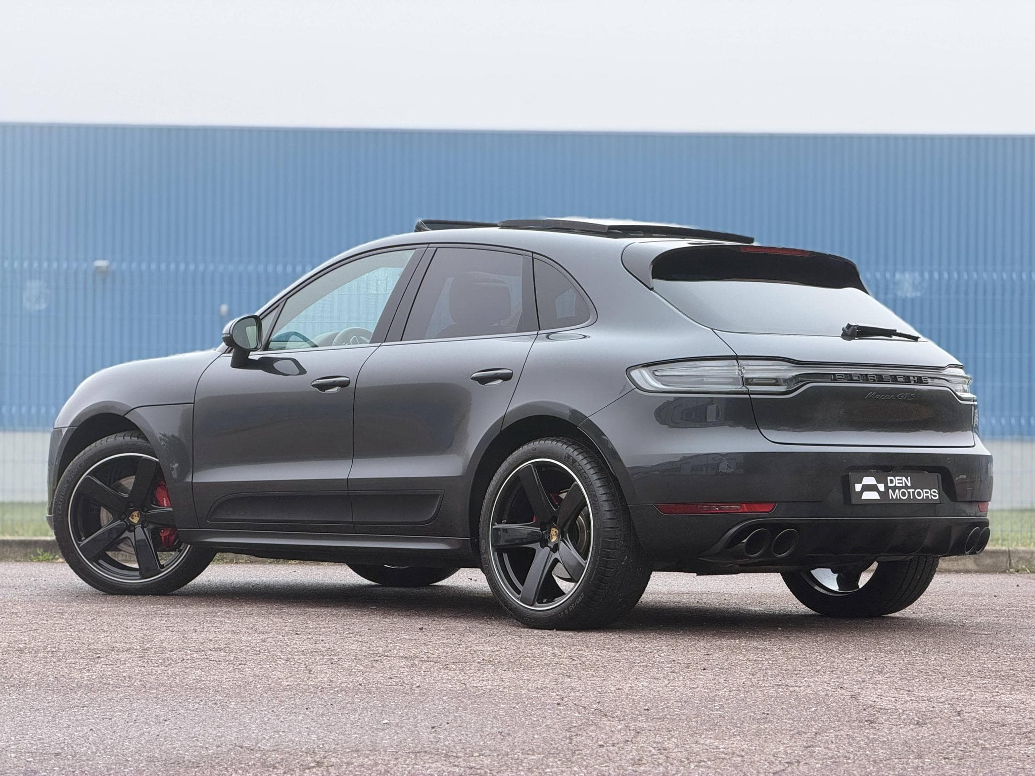 Porsche Macan GTS PHASE 2 / 2.9 V6 380ch / 1ère main / suivi complet Porsc (2020) - Photo 11