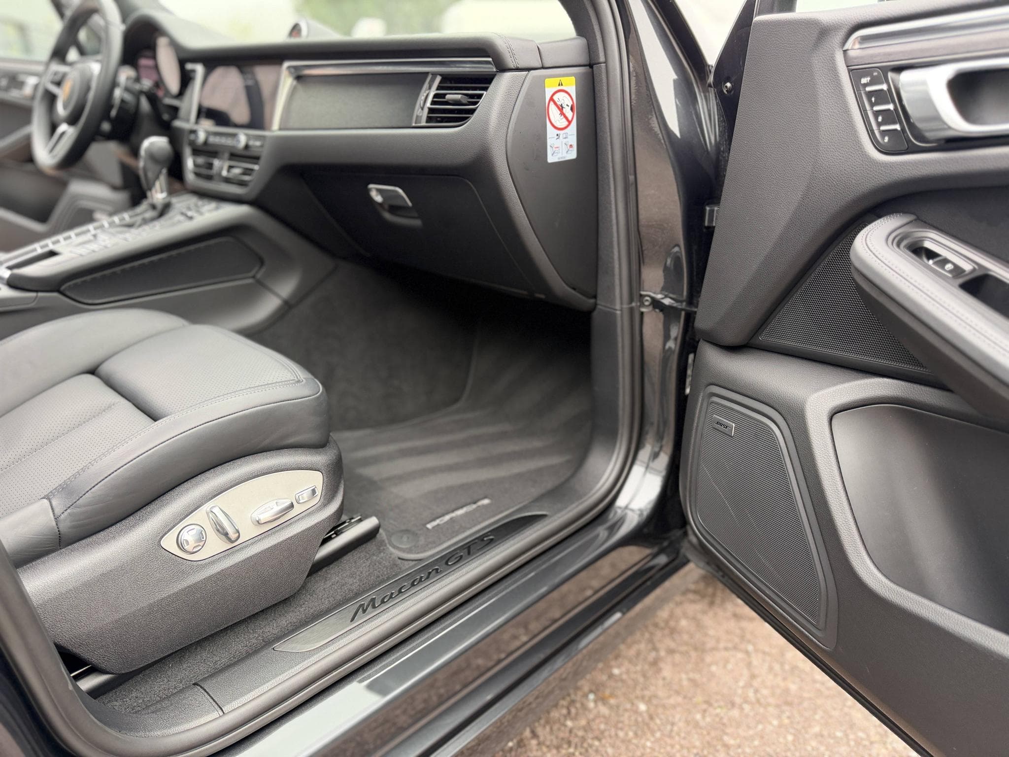 Porsche Macan GTS PHASE 2 / 2.9 V6 380ch / 1ère main / suivi complet Porsc (2020) - Photo 32