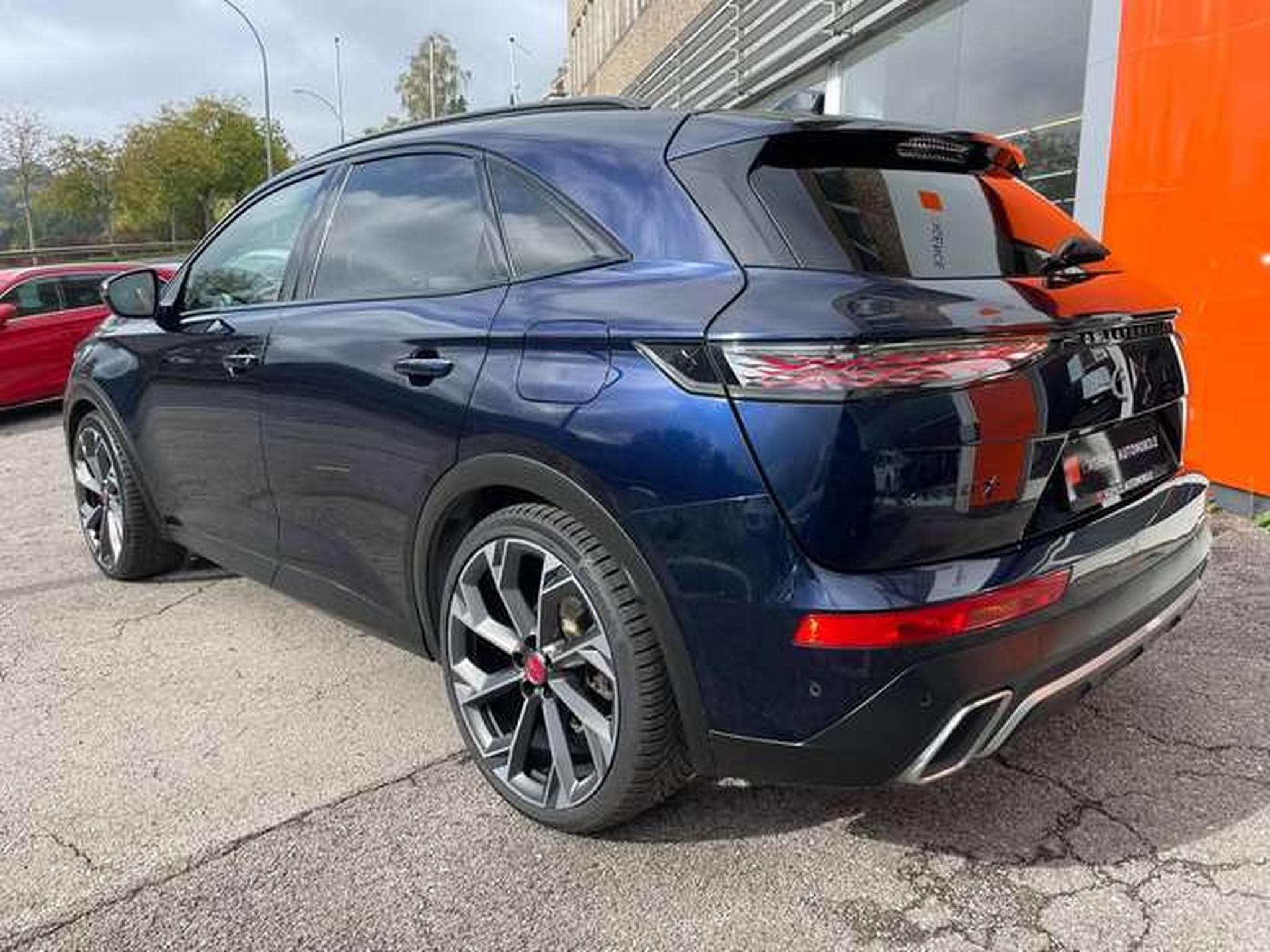 DS Automobiles DS7 E-TENSE 4x4 - 360 Ch HYBRID Plug in - JUSQU'A 36 MOIS DE GAR (2023) - Photo 7