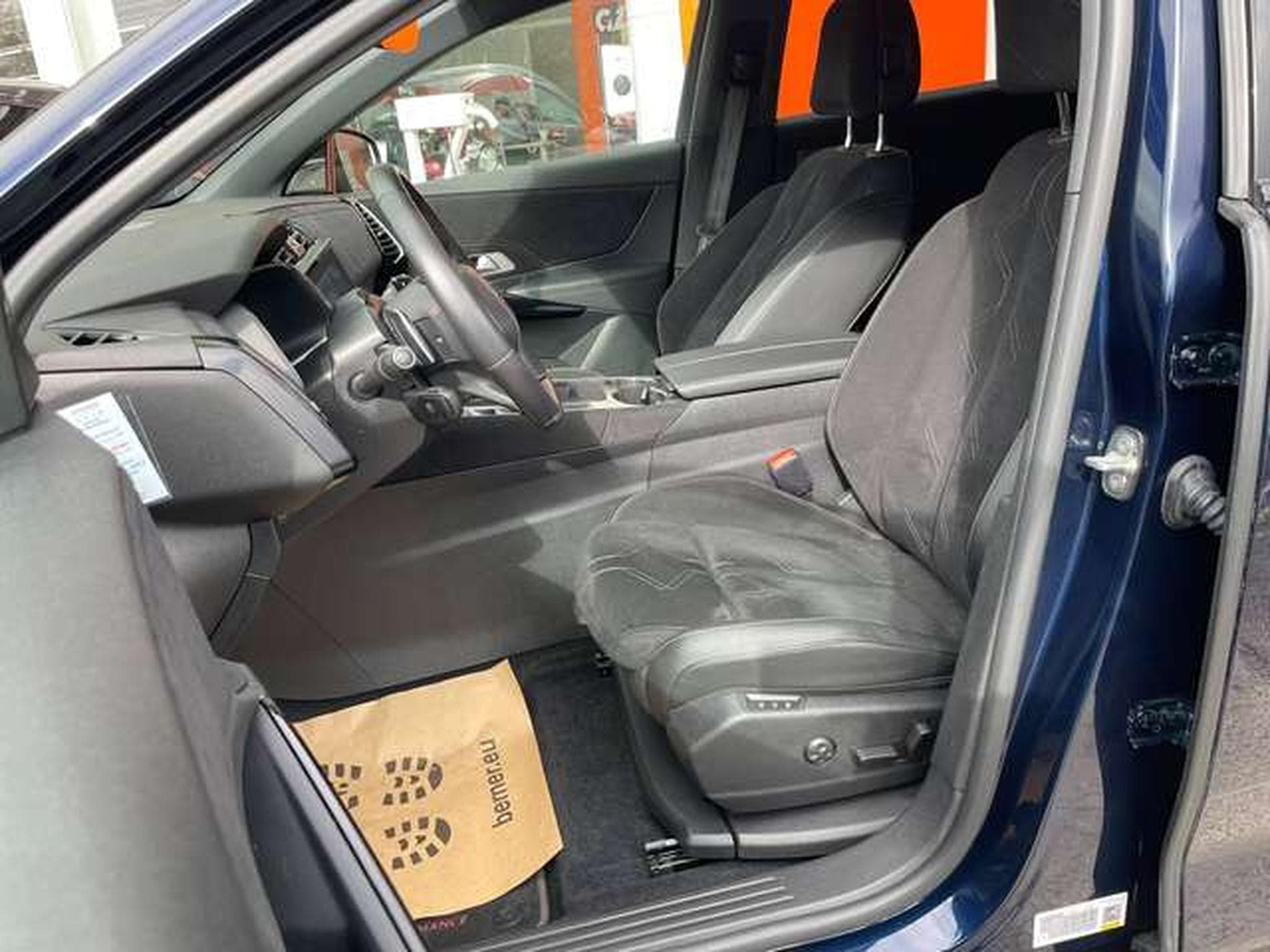 DS Automobiles DS7 E-TENSE 4x4 - 360 Ch HYBRID Plug in - JUSQU'A 36 MOIS DE GAR (2023) - Photo 12