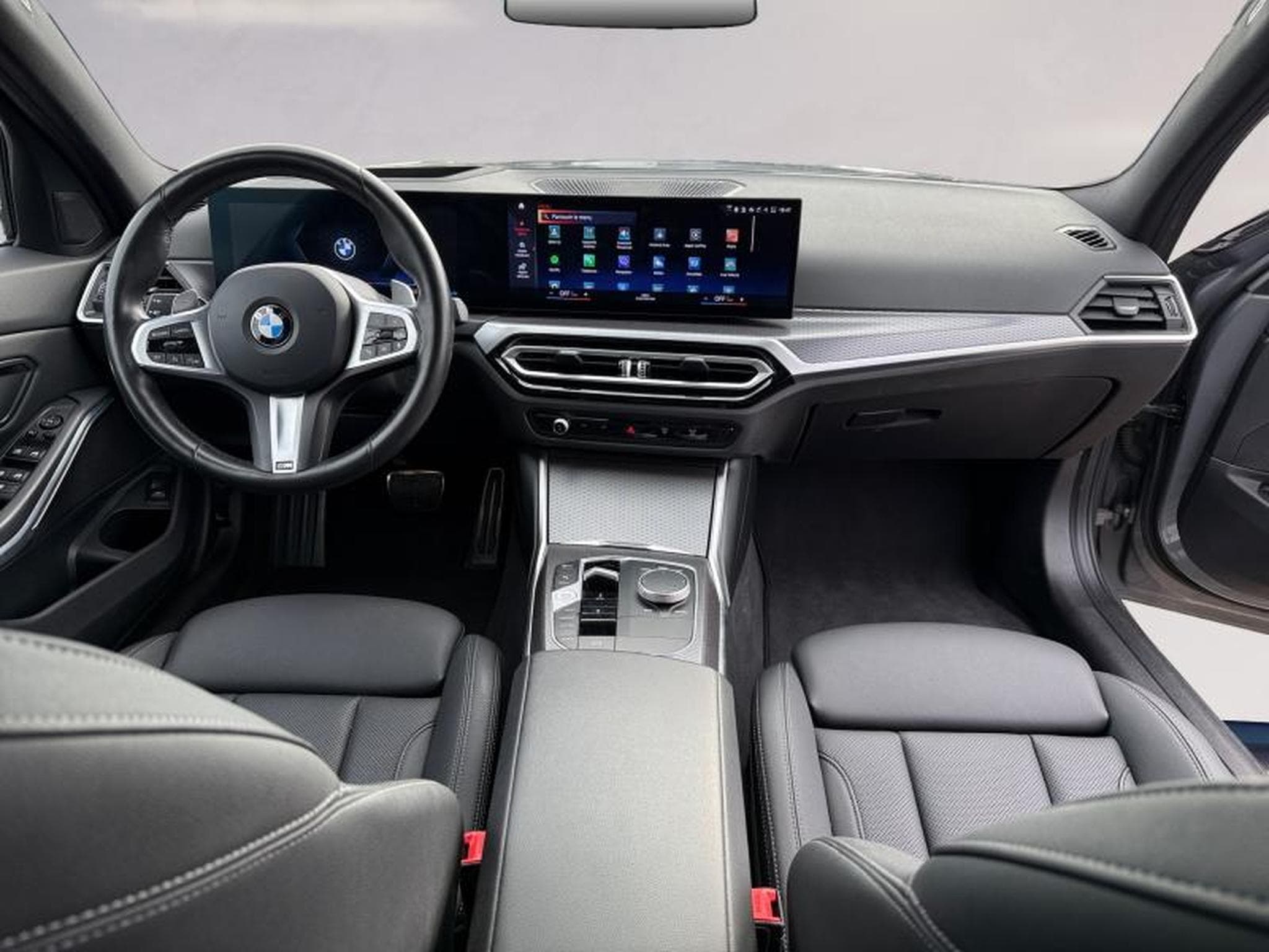 BMW 318 318i Touring Kit M Sport (2024) - Photo 7