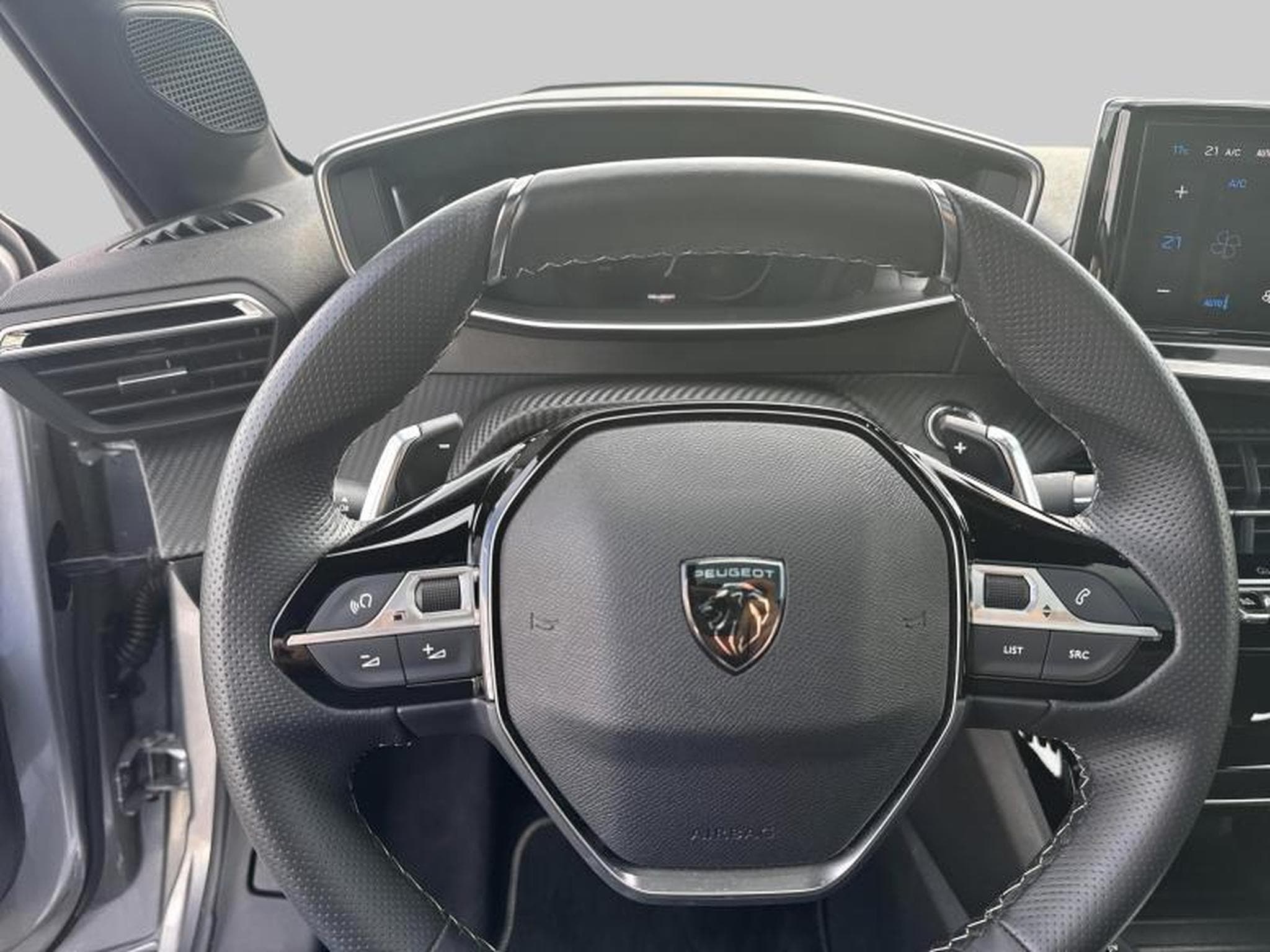 Peugeot 208 GT 1.2 Hybrid 136 e-DSC6 (2024) - Photo 14