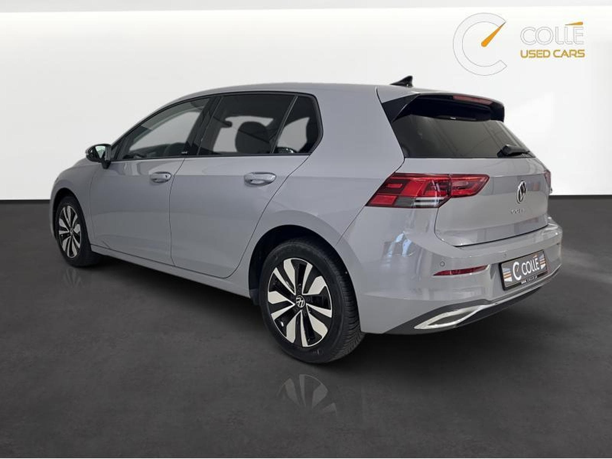 VW Golf Life Move (2024) - Photo 2