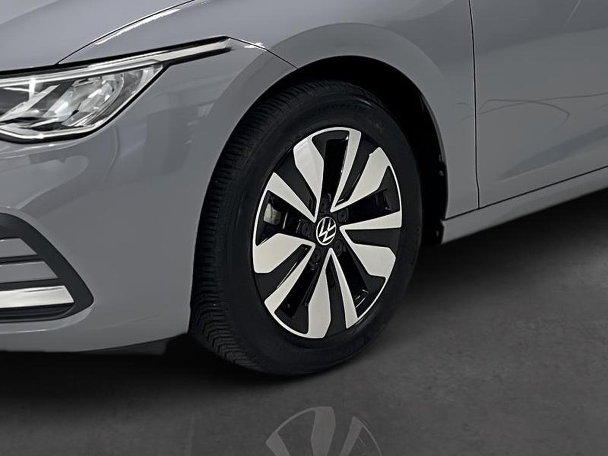 VW Golf Life Move (2024) - Photo 4