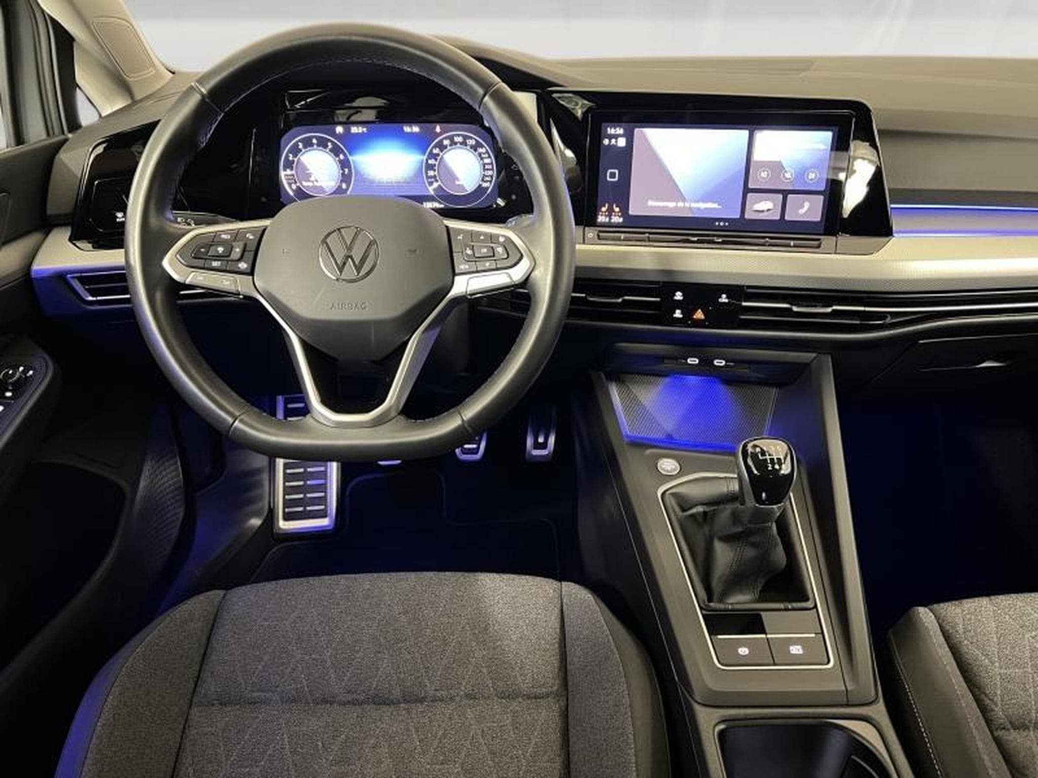 VW Golf Life Move (2024) - Photo 7