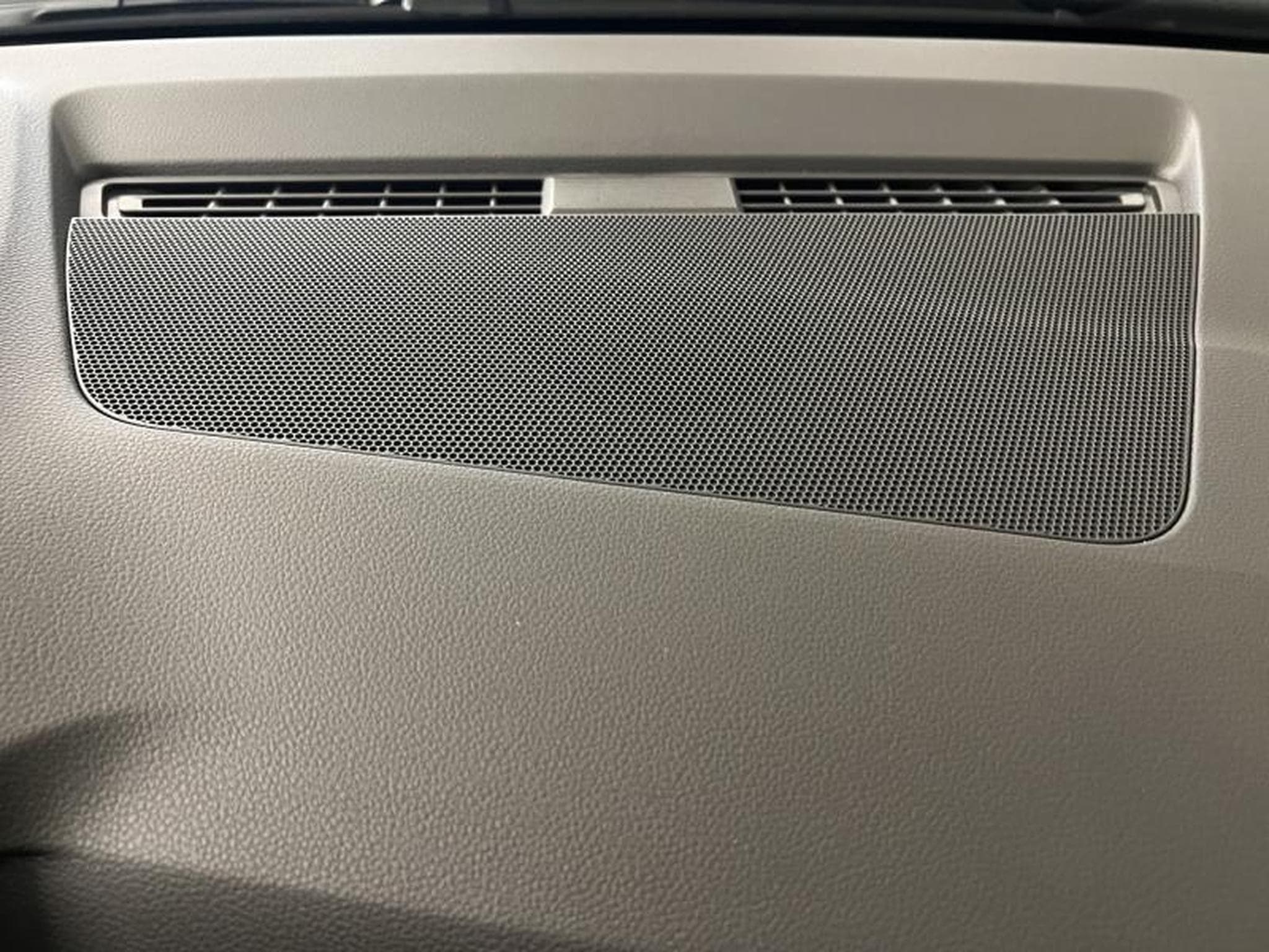 VW Golf Life Move (2024) - Photo 13