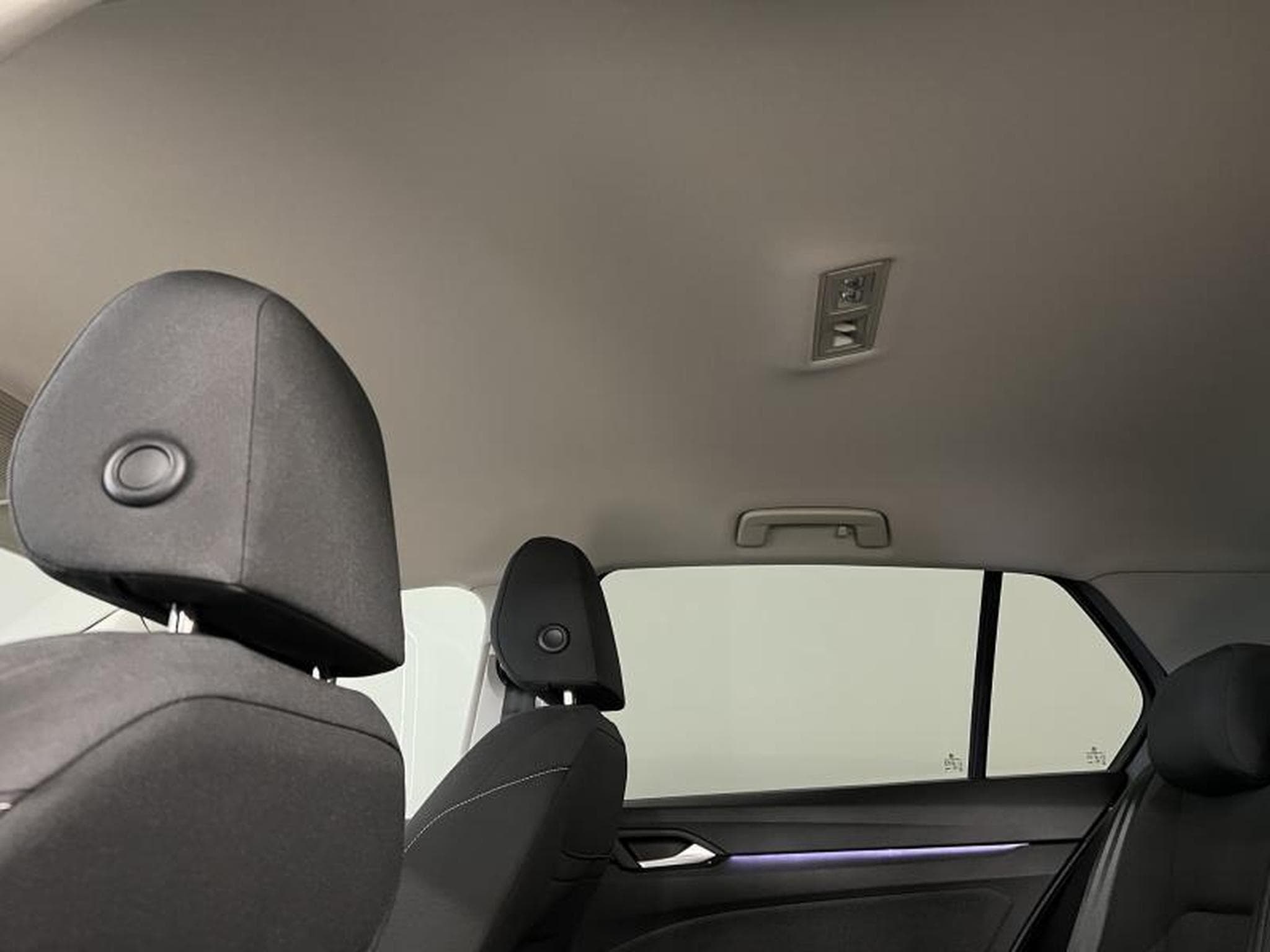 VW Golf Life Move (2024) - Photo 16