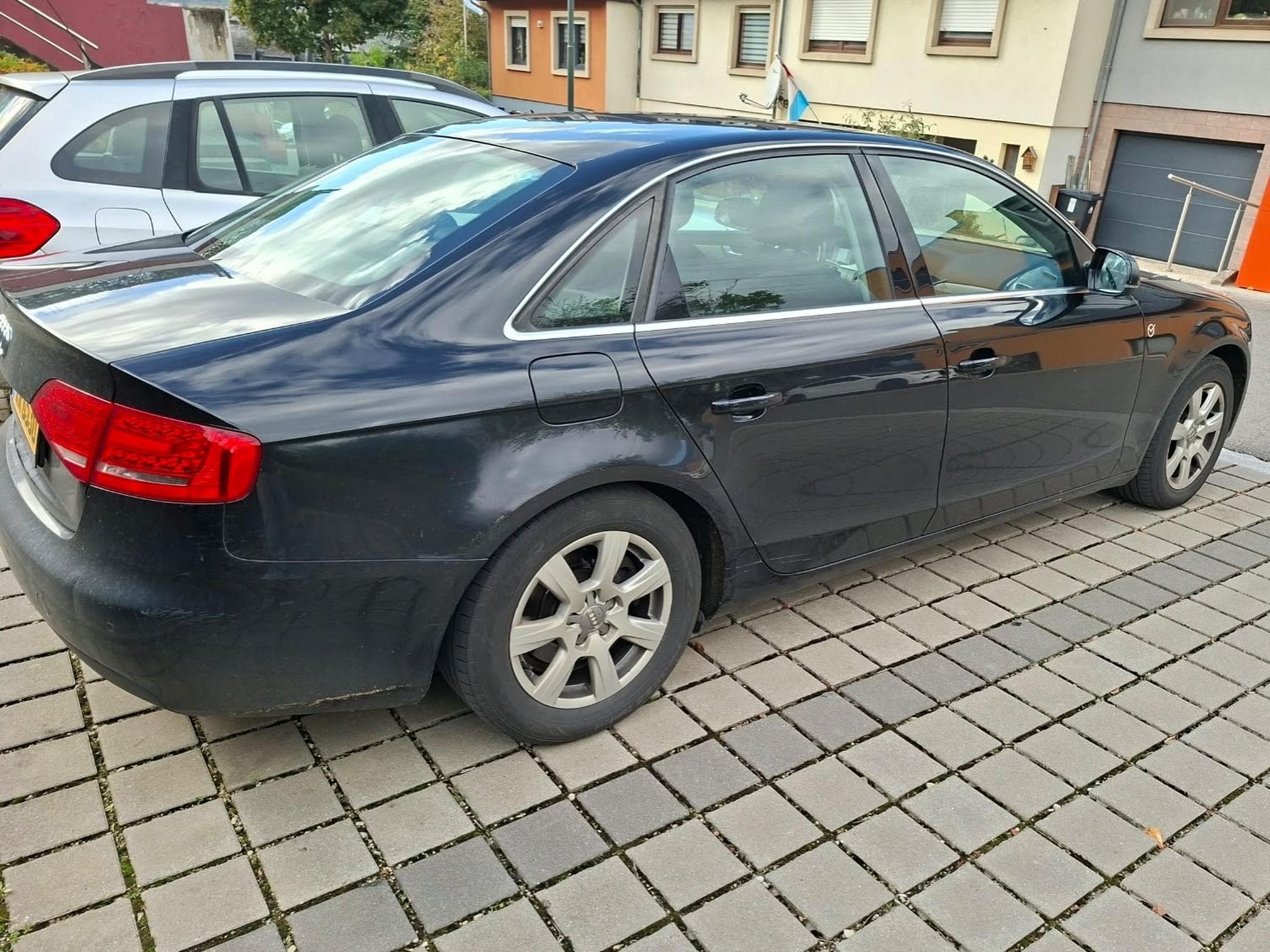 Audi A4 (2010) - Photo 2