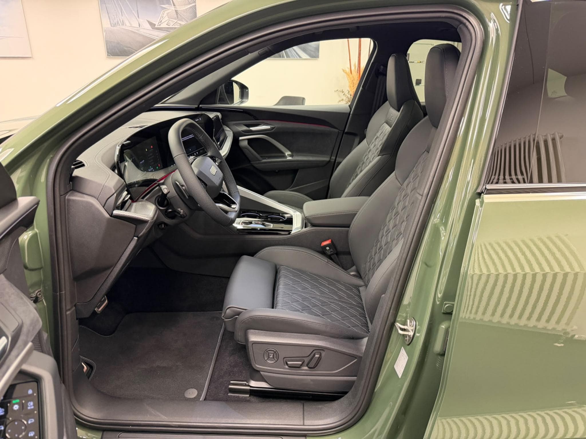 Audi SQ5 Sportback quattro TFSI 367 CV / 270 kW  S tronic (2026) - Photo 3