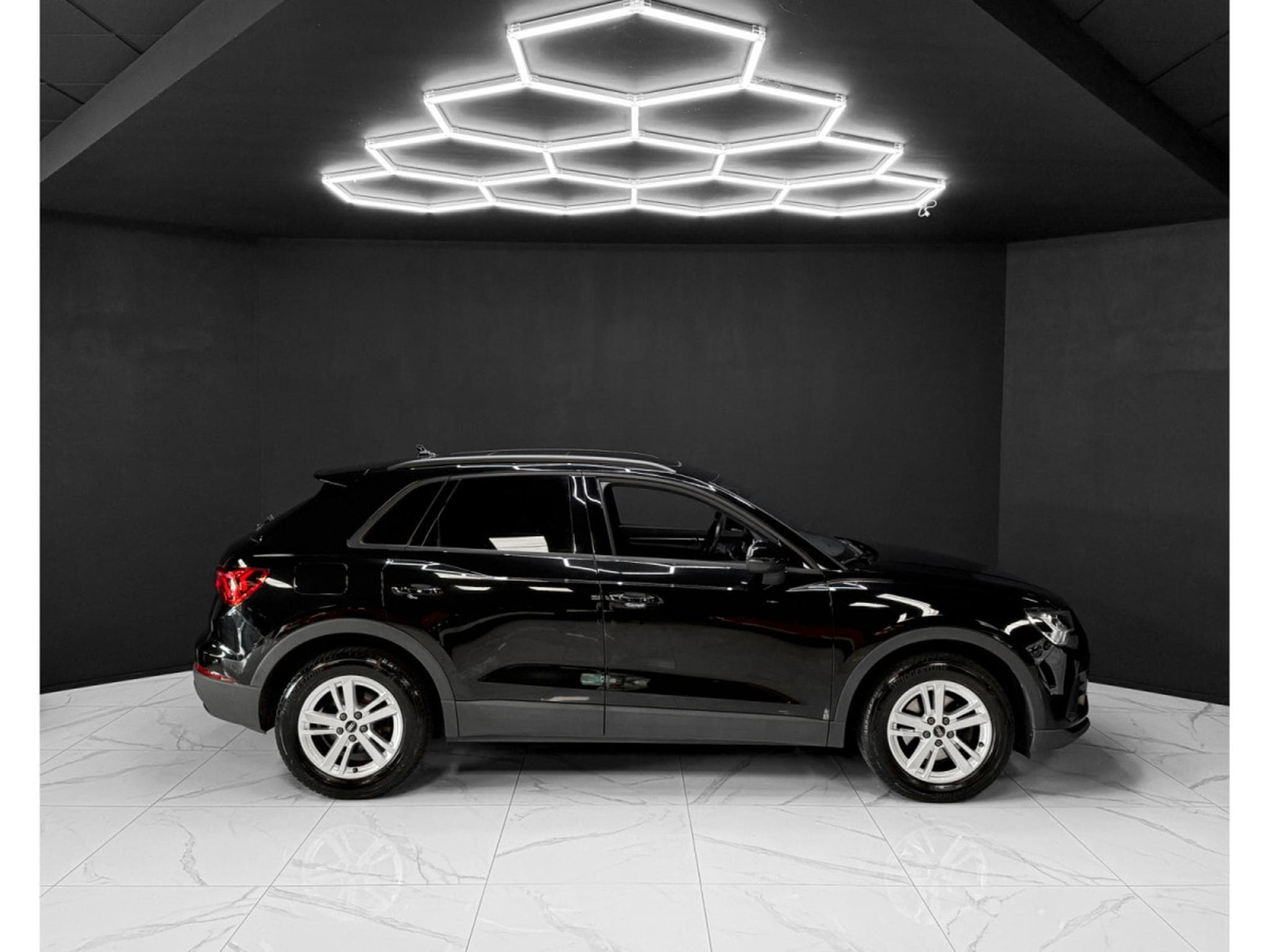 Audi Q3 35 TFSI / B&O / PANO / ACC / CAMERA (2021) - Foto 6