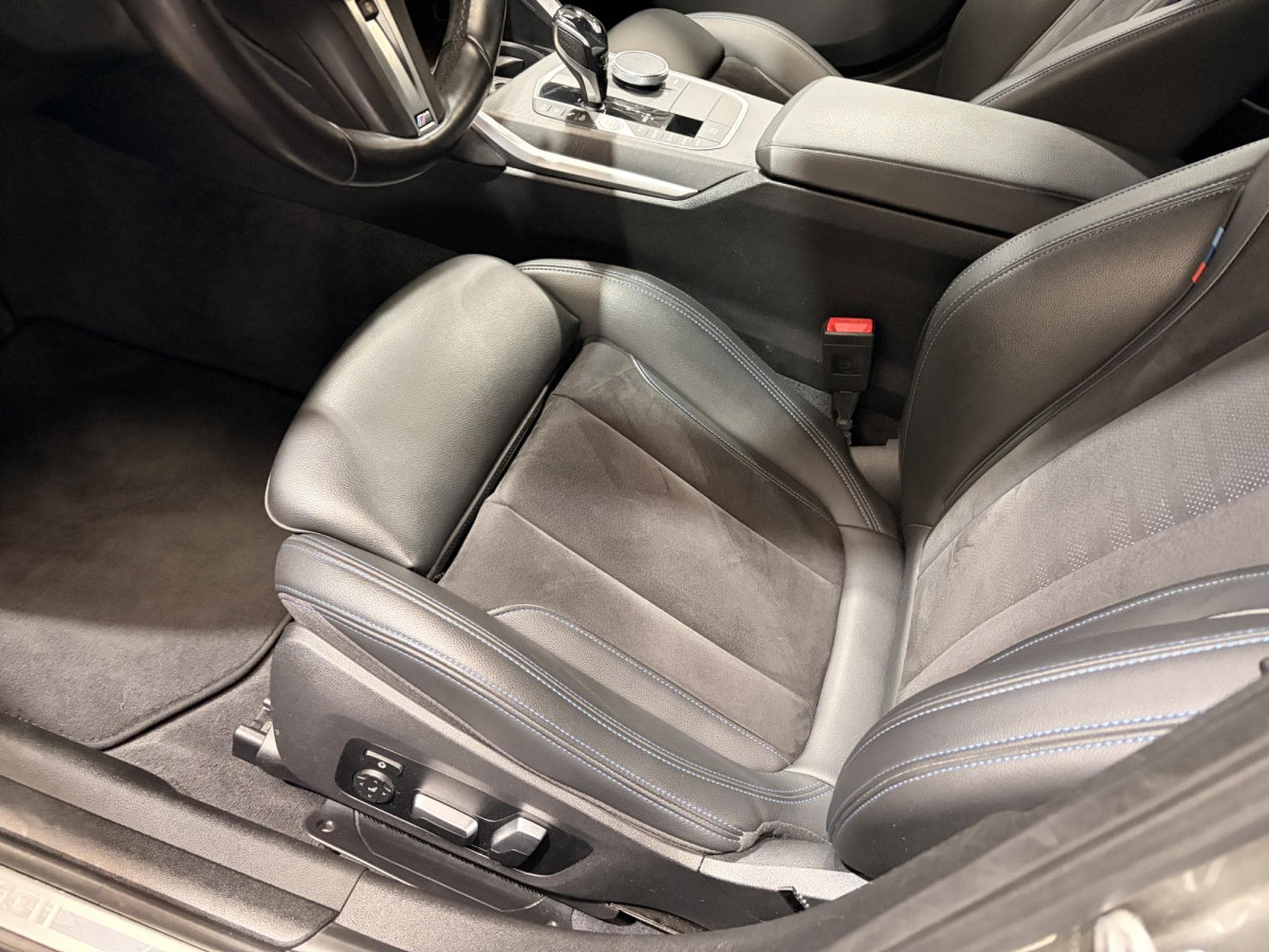 BMW M340 i xDrive Touring (2020) - Foto 11
