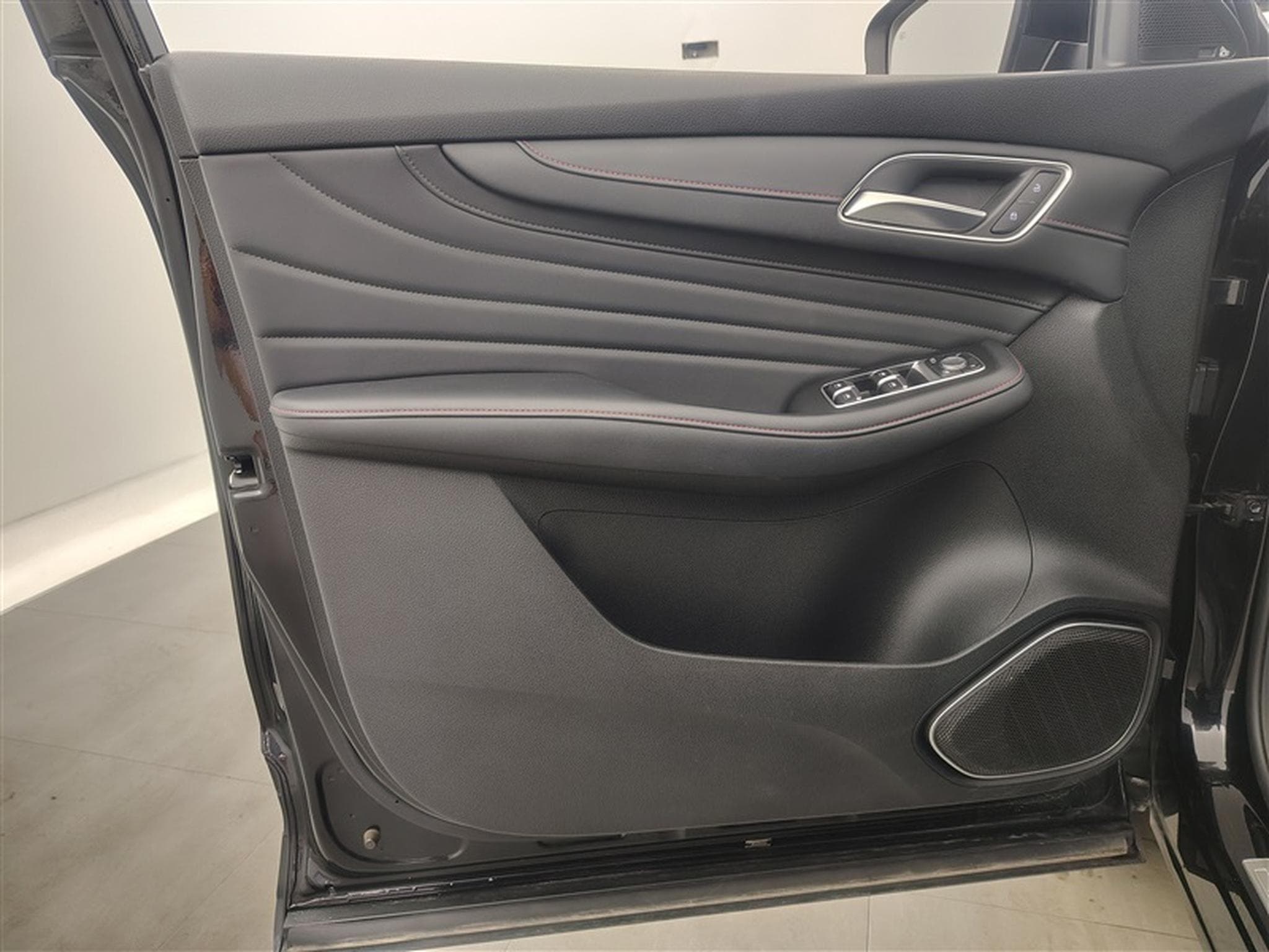 MG HS 1.5 T-GDi 160cv BVA Luxury NAVI / FULL LED / CUIR / PANO (2024) - Foto 17