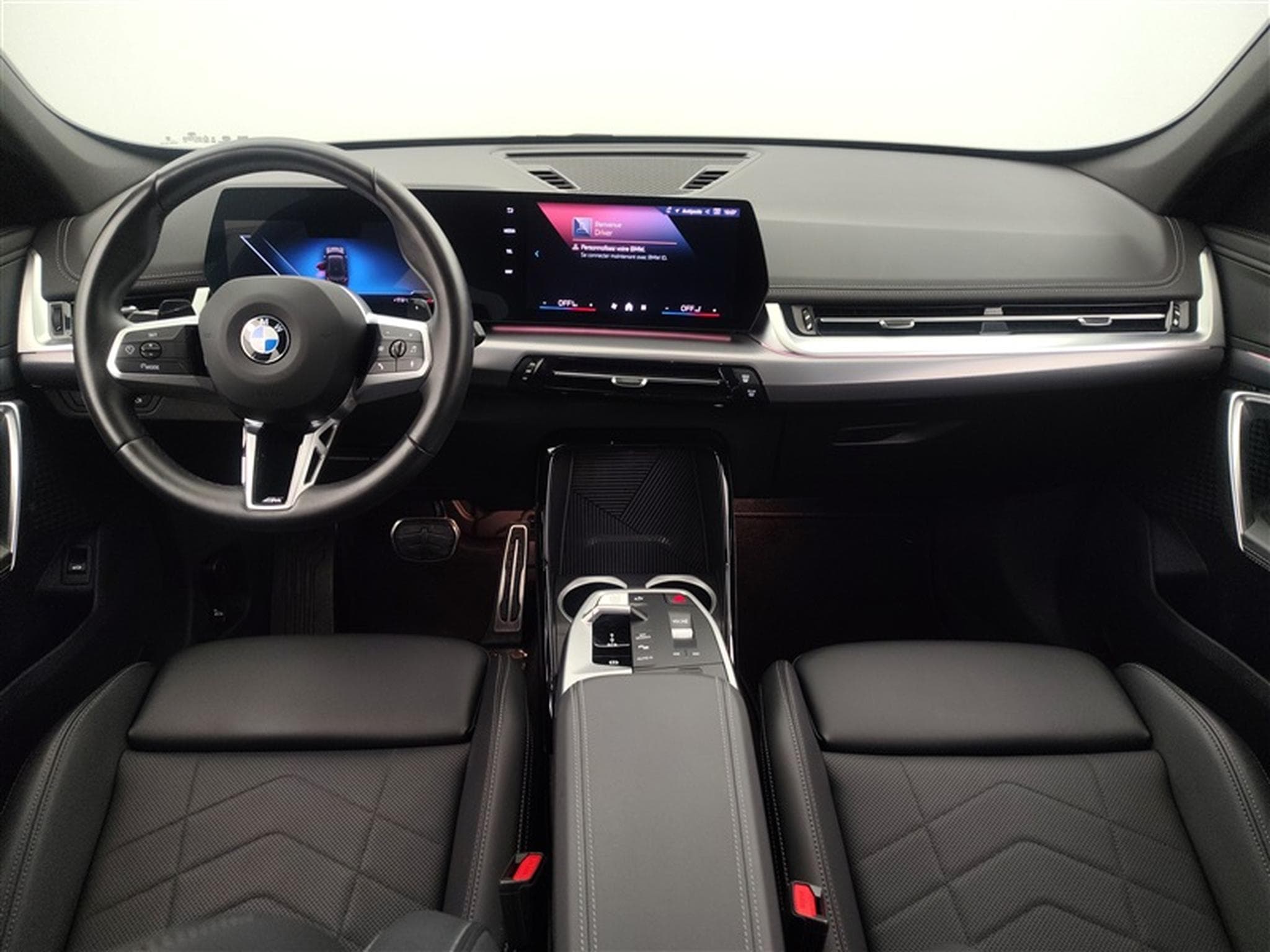 BMW X1 1.8iA PACK M  NAVI / CUIR SPORT /FULL LED (2025) - Foto 8