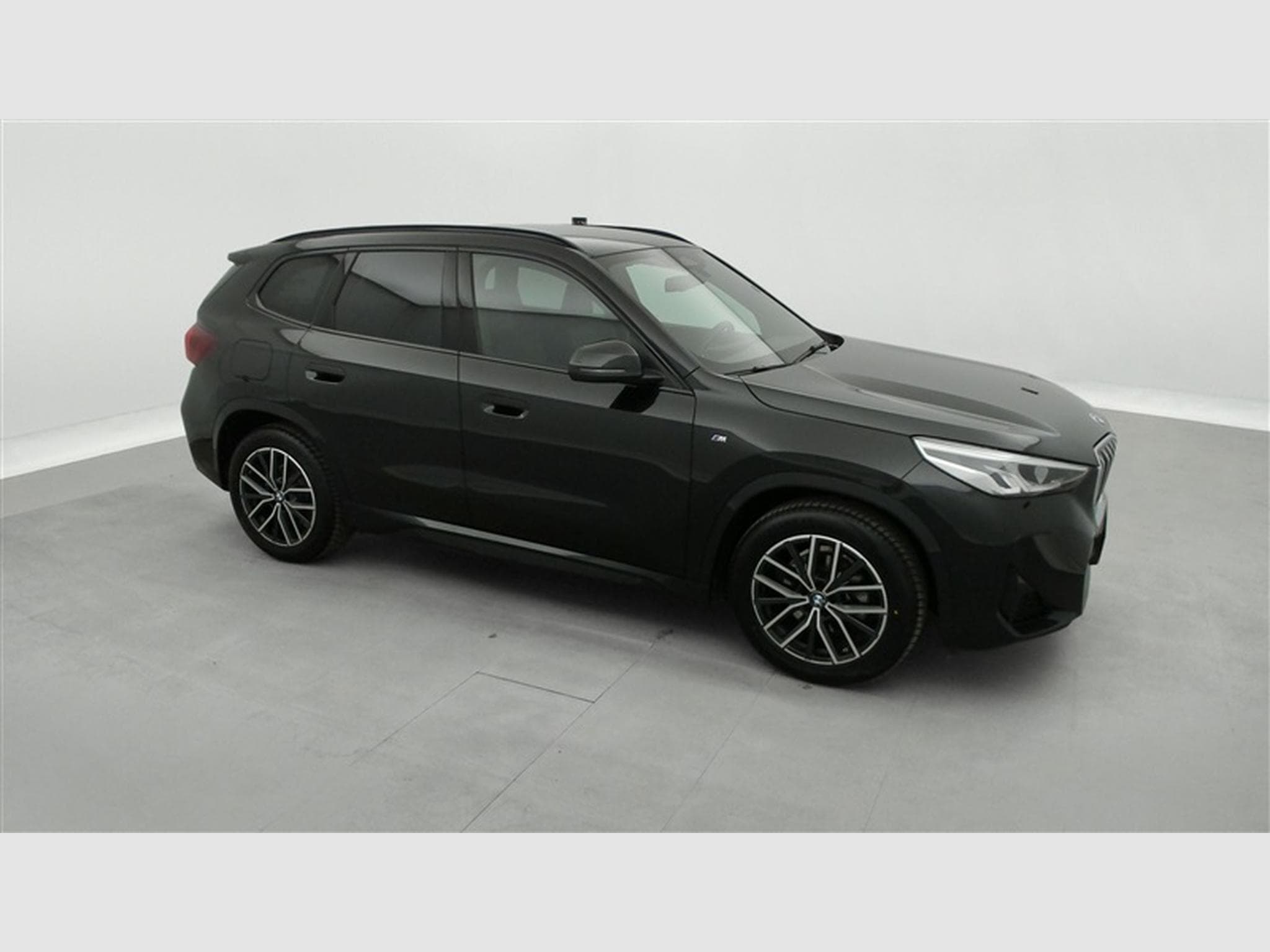 BMW X1 1.8iA PACK M  NAVI / CUIR SPORT /FULL LED (2025) - Foto 24