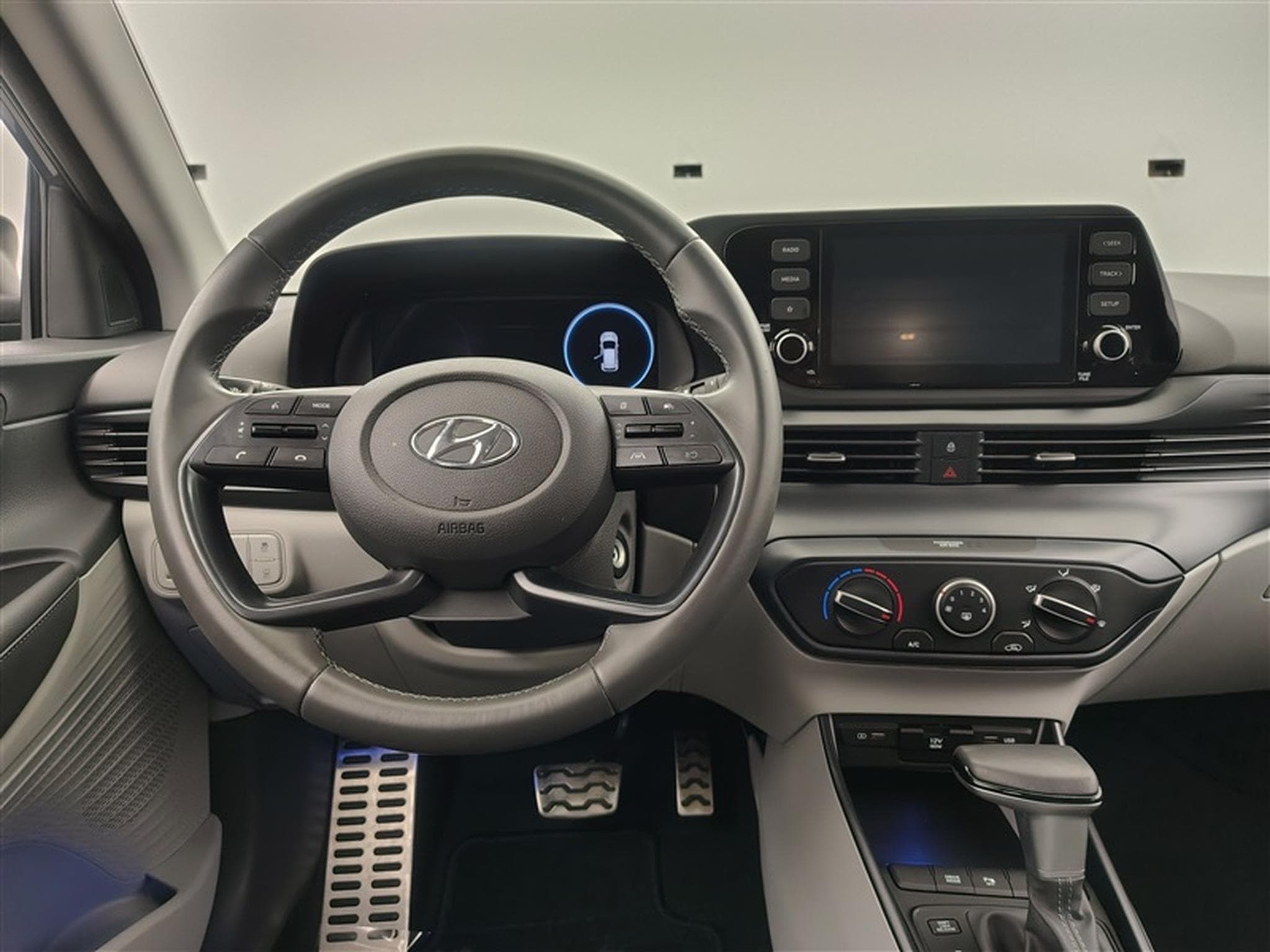 Hyundai Bayon 1.0 T-GDi MHEV DCT-7 100Cv Intuitive CARPLAY / CLIM (2023) - Photo 9