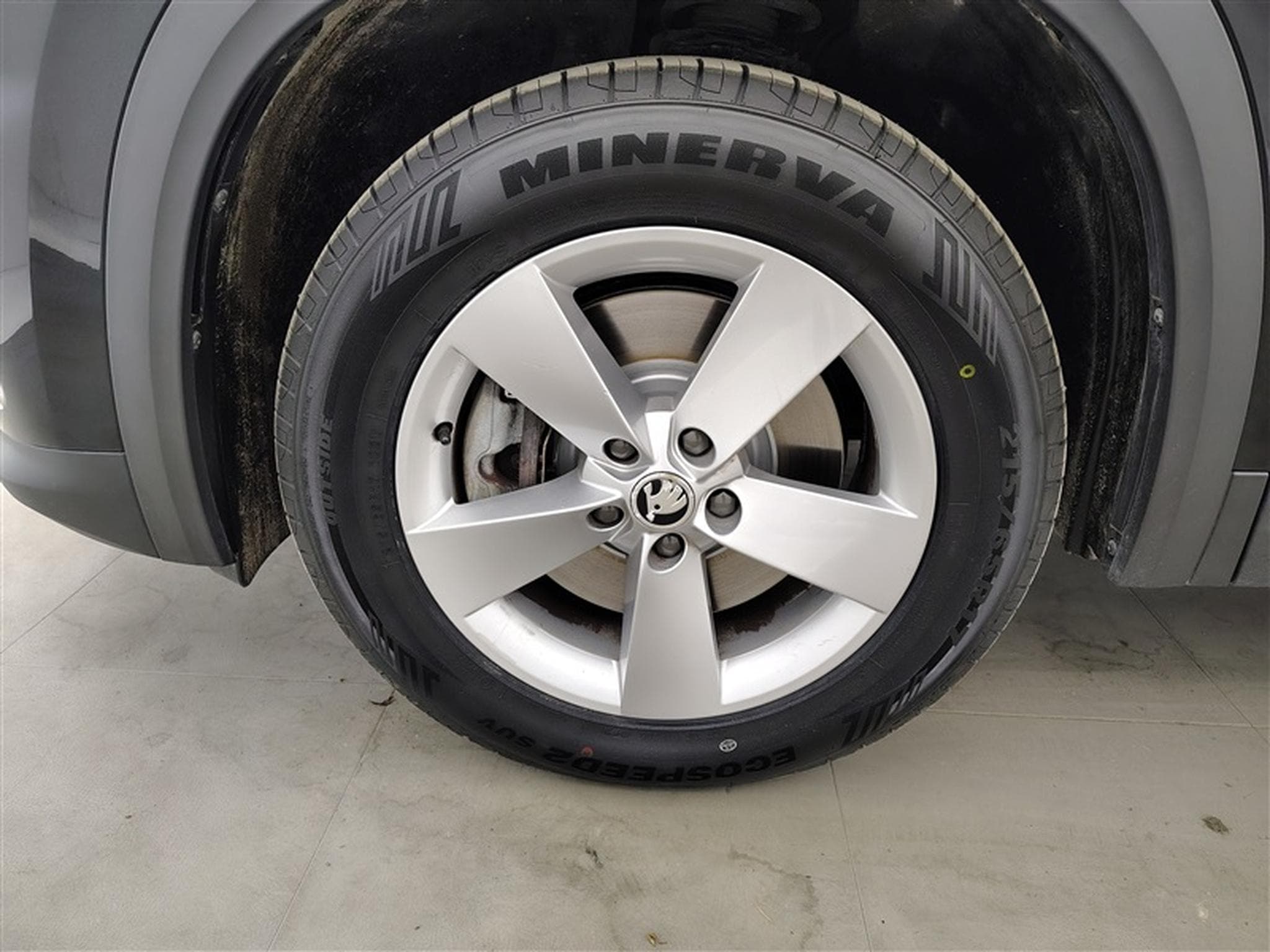 Skoda Kodiaq 1.5 TSI m-HEV 150Cv DSG Selection 7PL / CARPLAY / CAMERA (2024) - Foto 6