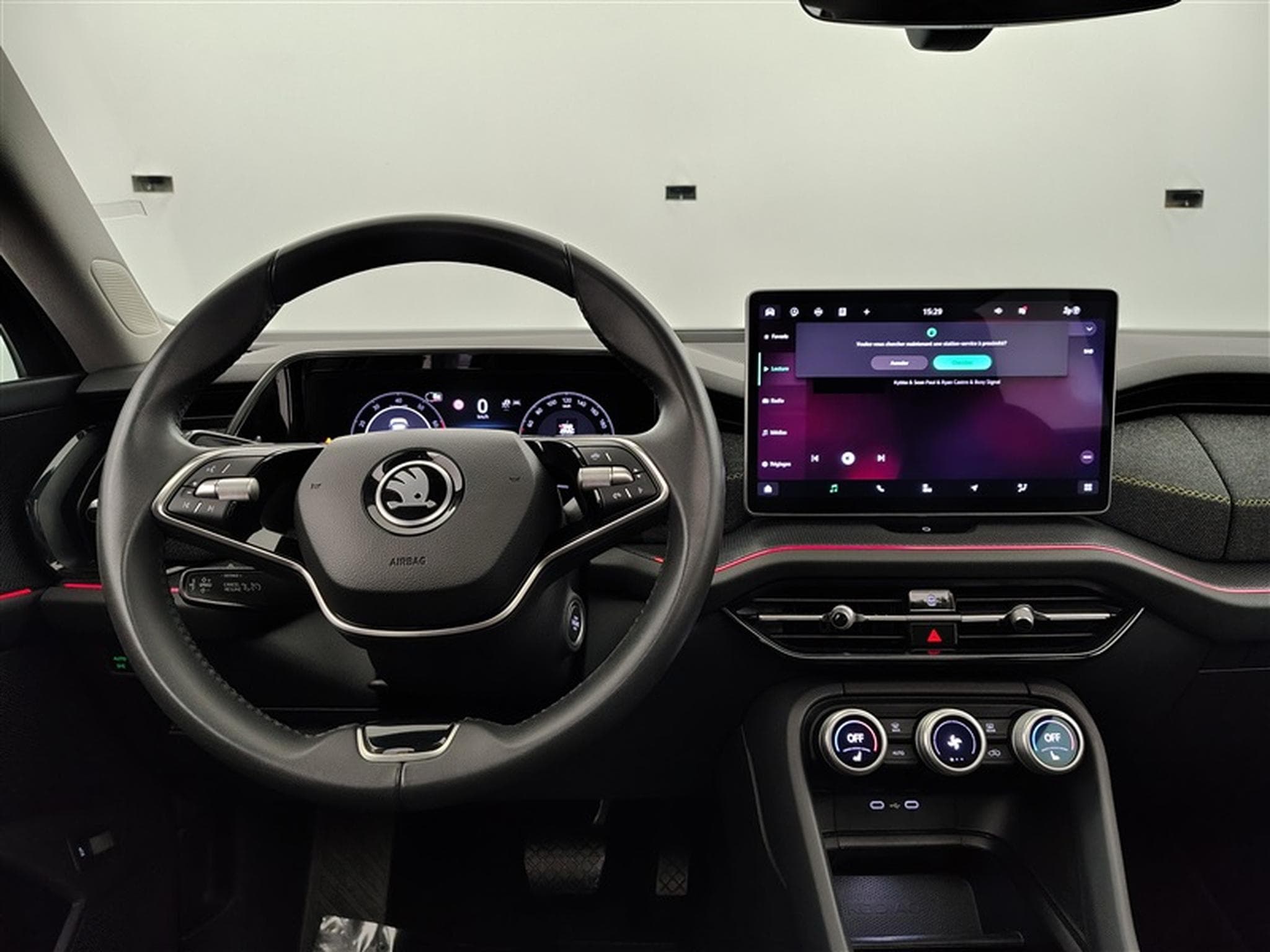 Skoda Kodiaq 1.5 TSI m-HEV 150Cv DSG Selection 7PL / CARPLAY / CAMERA (2024) - Foto 9