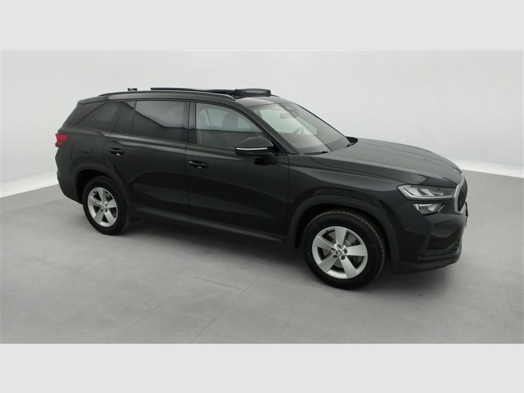 Skoda Kodiaq 1.5 TSI m-HEV 150Cv DSG Selection 7PL / CARPLAY / CAMERA (2024) - Foto 25